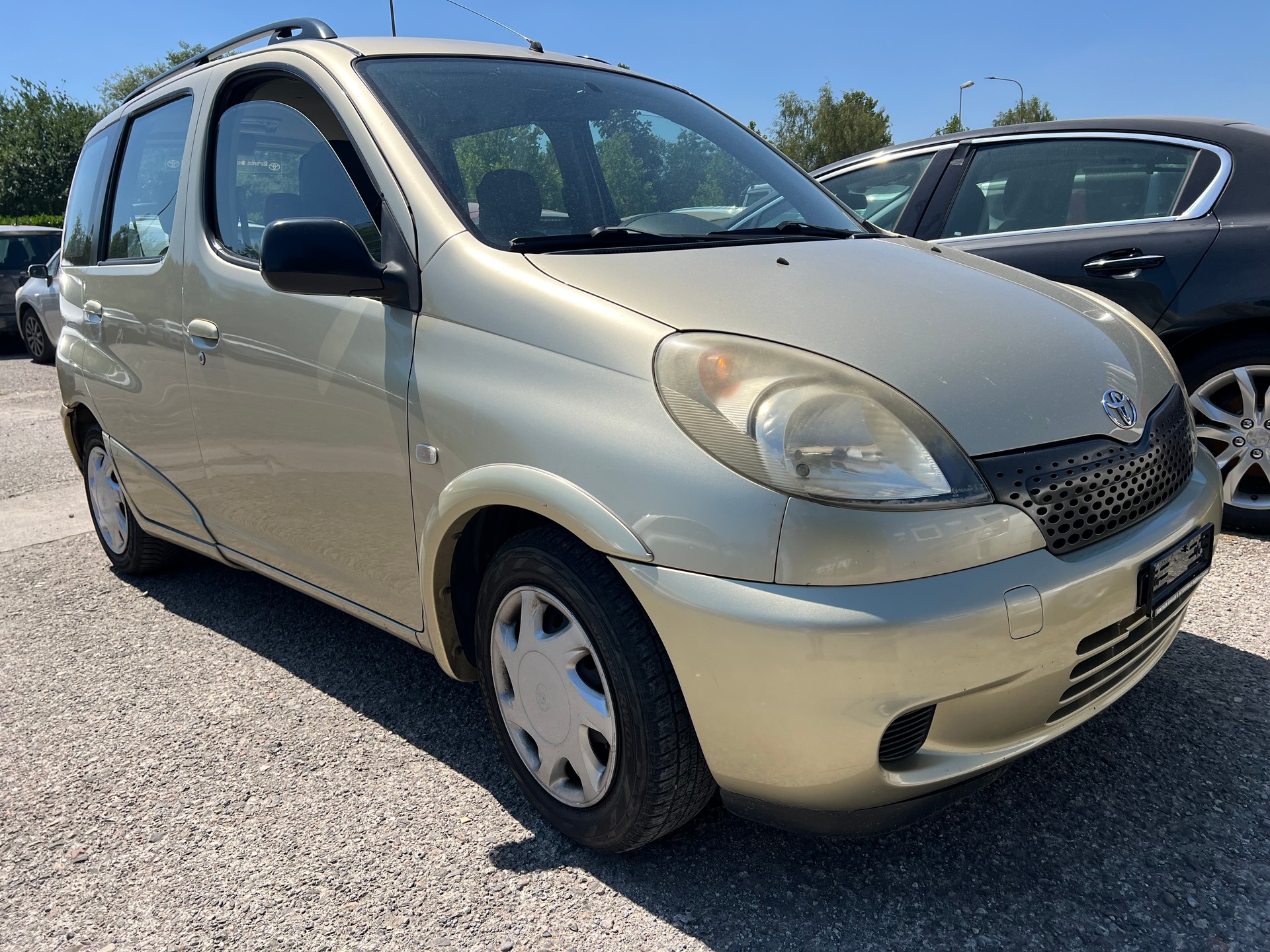 TOYOTA Yaris Verso 1.3 Linea Sol-image-1