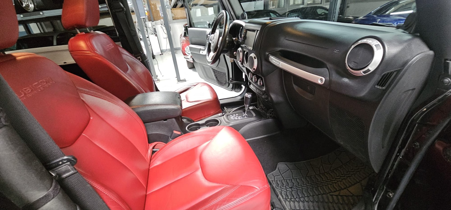 JEEP Wrangler 2.8 CRD Rubicon Automatic hardtop-image-11