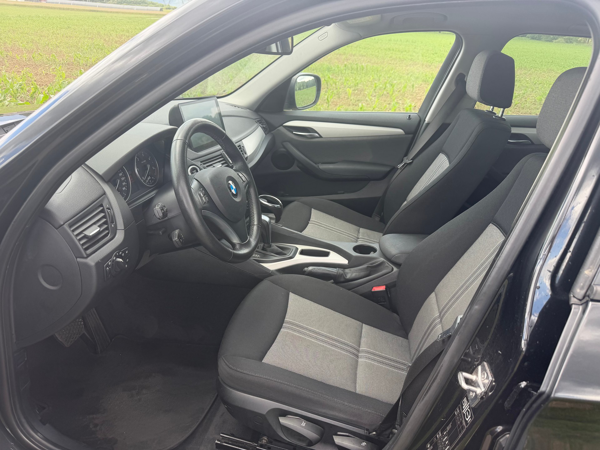 BMW X1 sDrive 18d Steptronic-image-11