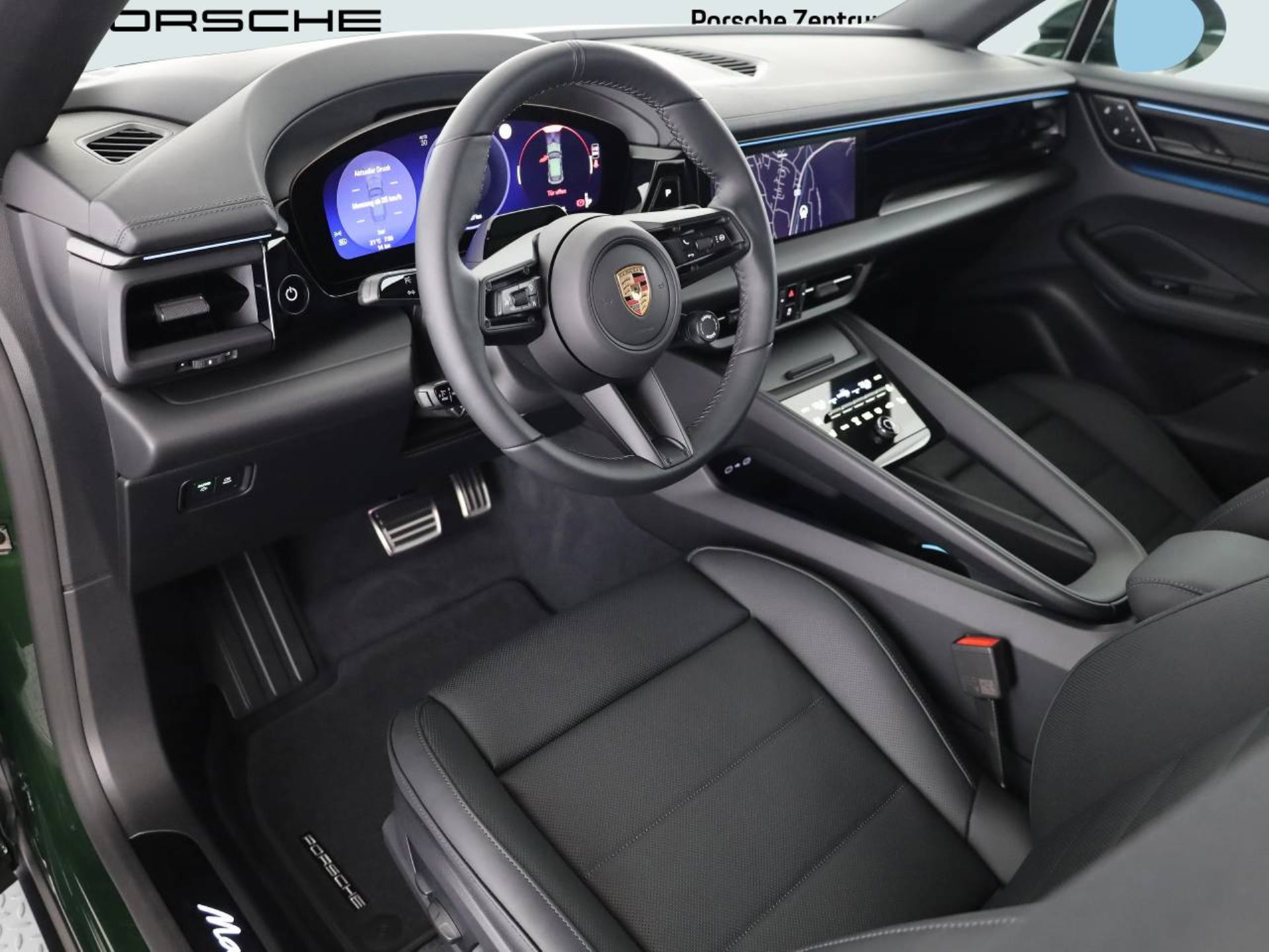 PORSCHE Macan 4S-image-3