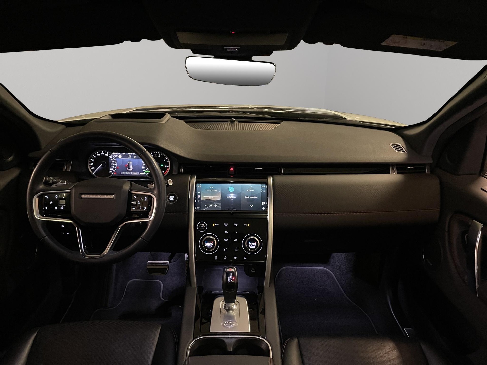 LAND ROVER Discovery Sport 1.5 T 300e R-Dynamic SE (Plug-in Hybrid)-image-7