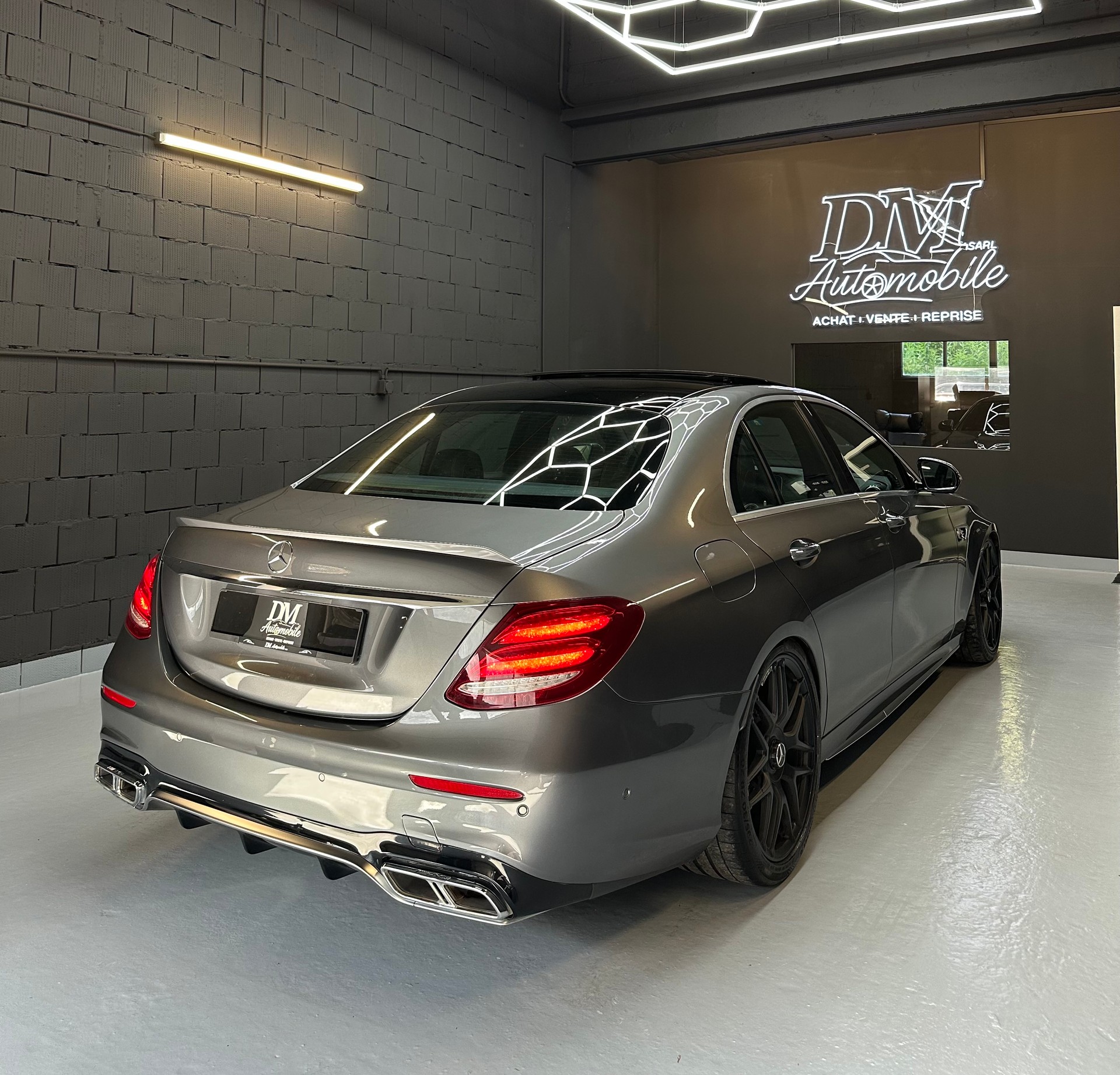 MERCEDES-BENZ E 63 AMG S 4Matic No Fap-No OPF // Leasing dès 749.- // Freins Céramique - keramik // Panorama // Distronic // Garantie-image-6