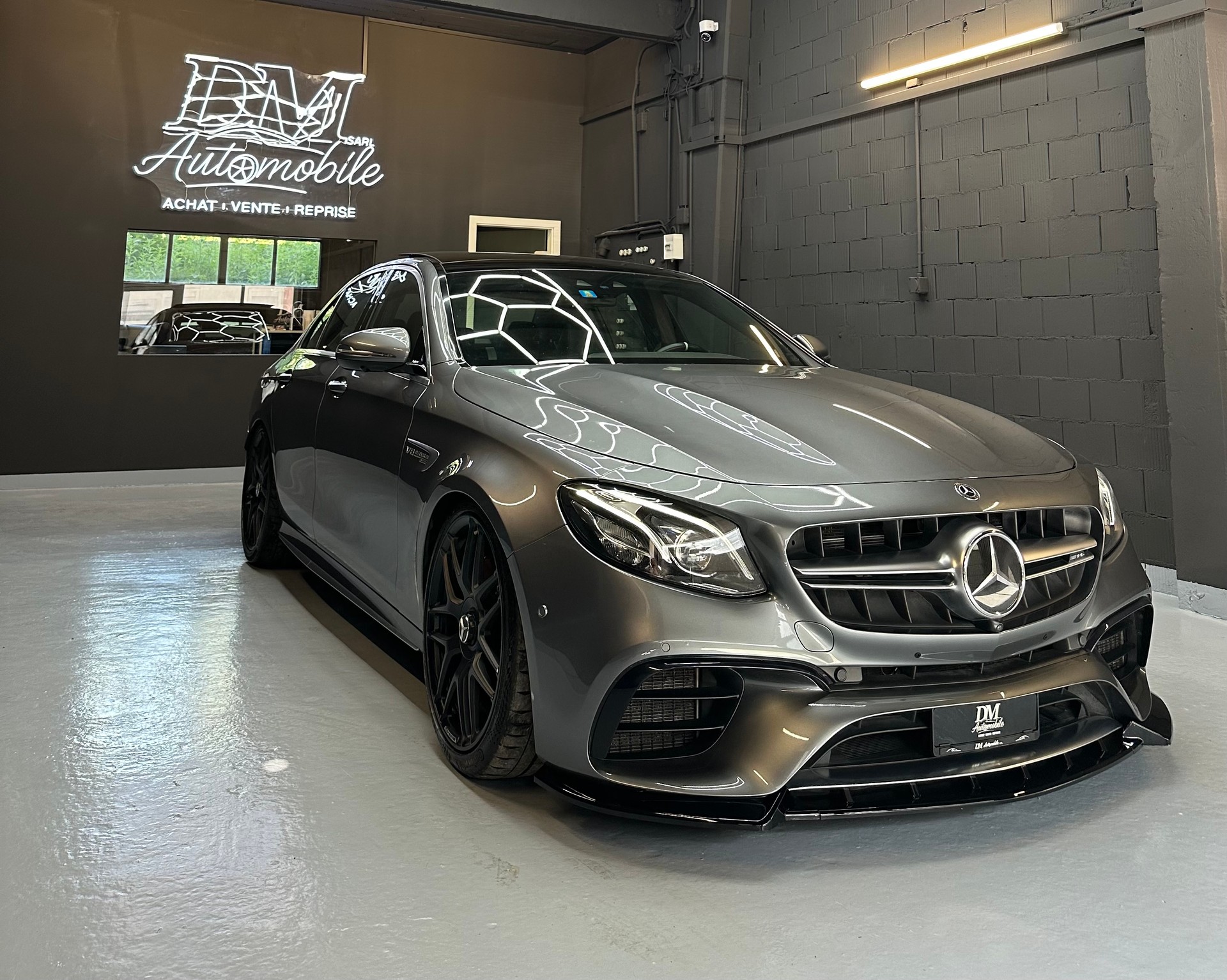 MERCEDES-BENZ E 63 AMG S 4Matic No Fap-No OPF // Leasing dès 749.- // Freins Céramique - keramik // Panorama // Distronic // Garantie-image-2