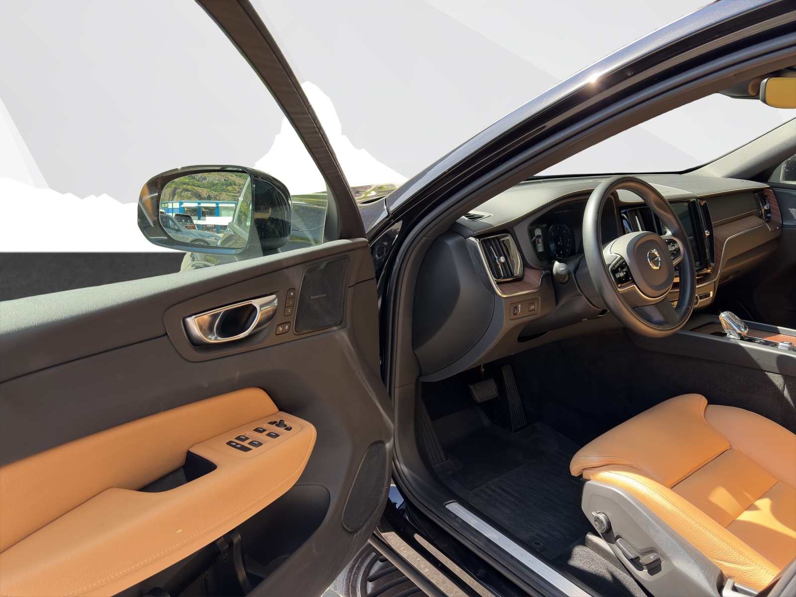 VOLVO XC60 2.0 B4 MH Inscription AWD-image-8