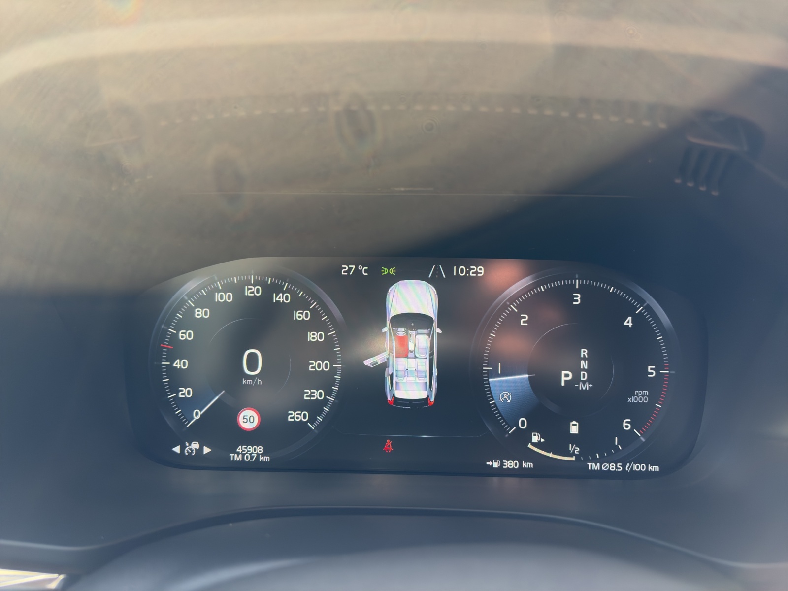 VOLVO XC60 2.0 B4 MH Inscription AWD-image-12
