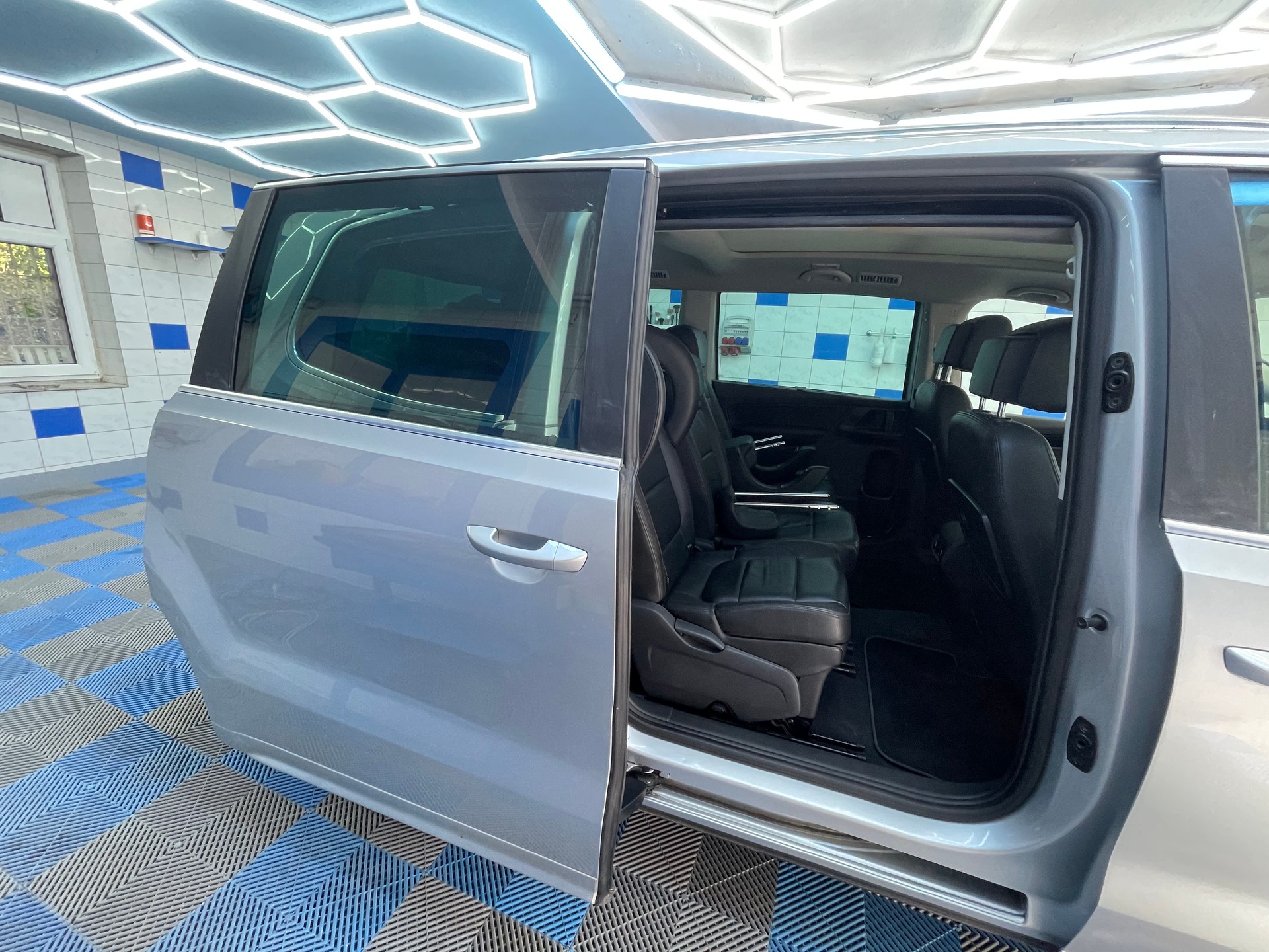 SEAT Alhambra 2.0 TDI Style DSG-image-1