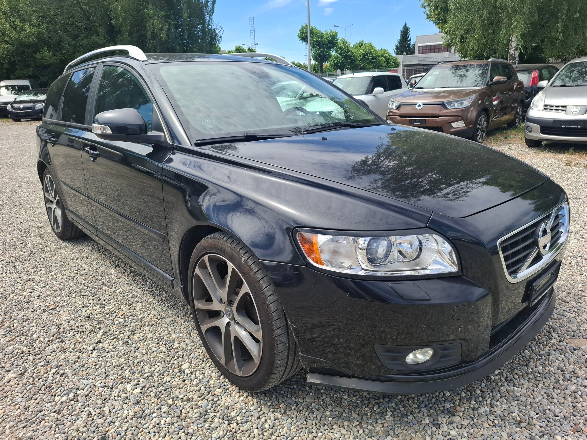 VOLVO V50 D3 Kinetic Geartronic-image-1