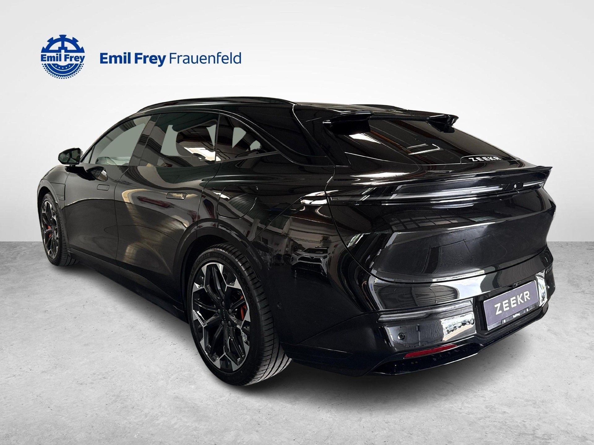 ZEEKR 7GT Privilege AWD-showroom-element-2