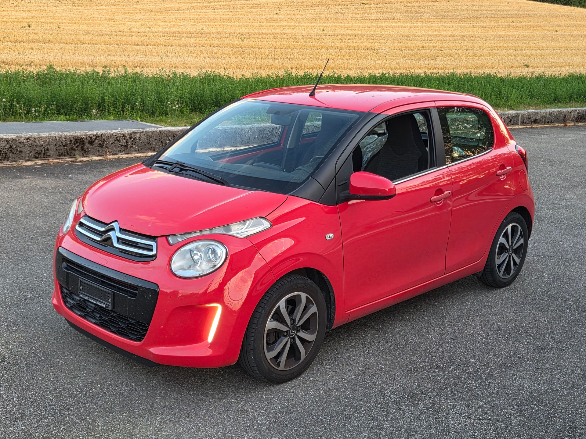 CITROEN C1 1.2 VTi Feel-image-0