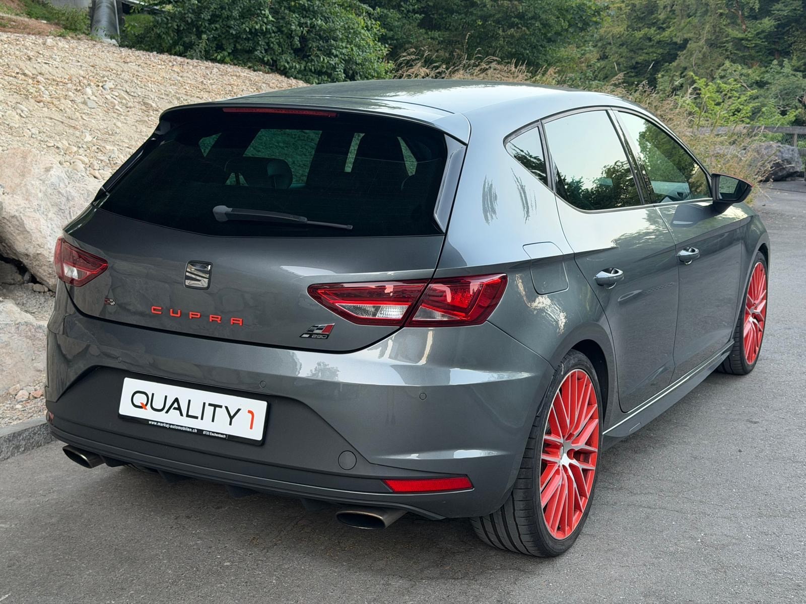 SEAT Leon 2.0 TSI Cupra 290 DSG-image-4