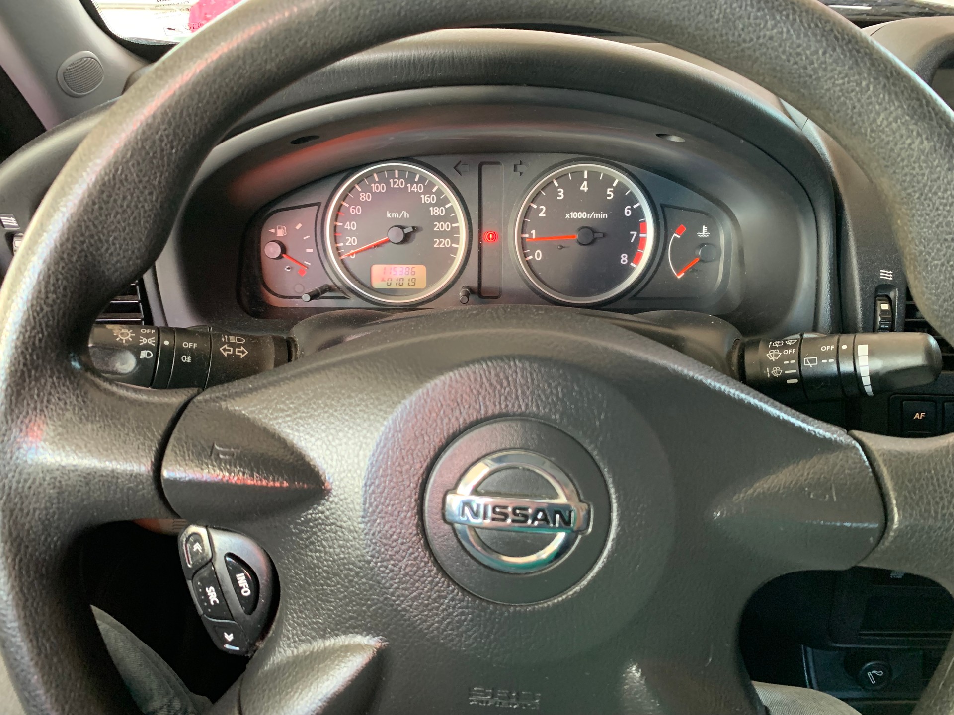 NISSAN Almera 1.5 16V visia-image-9