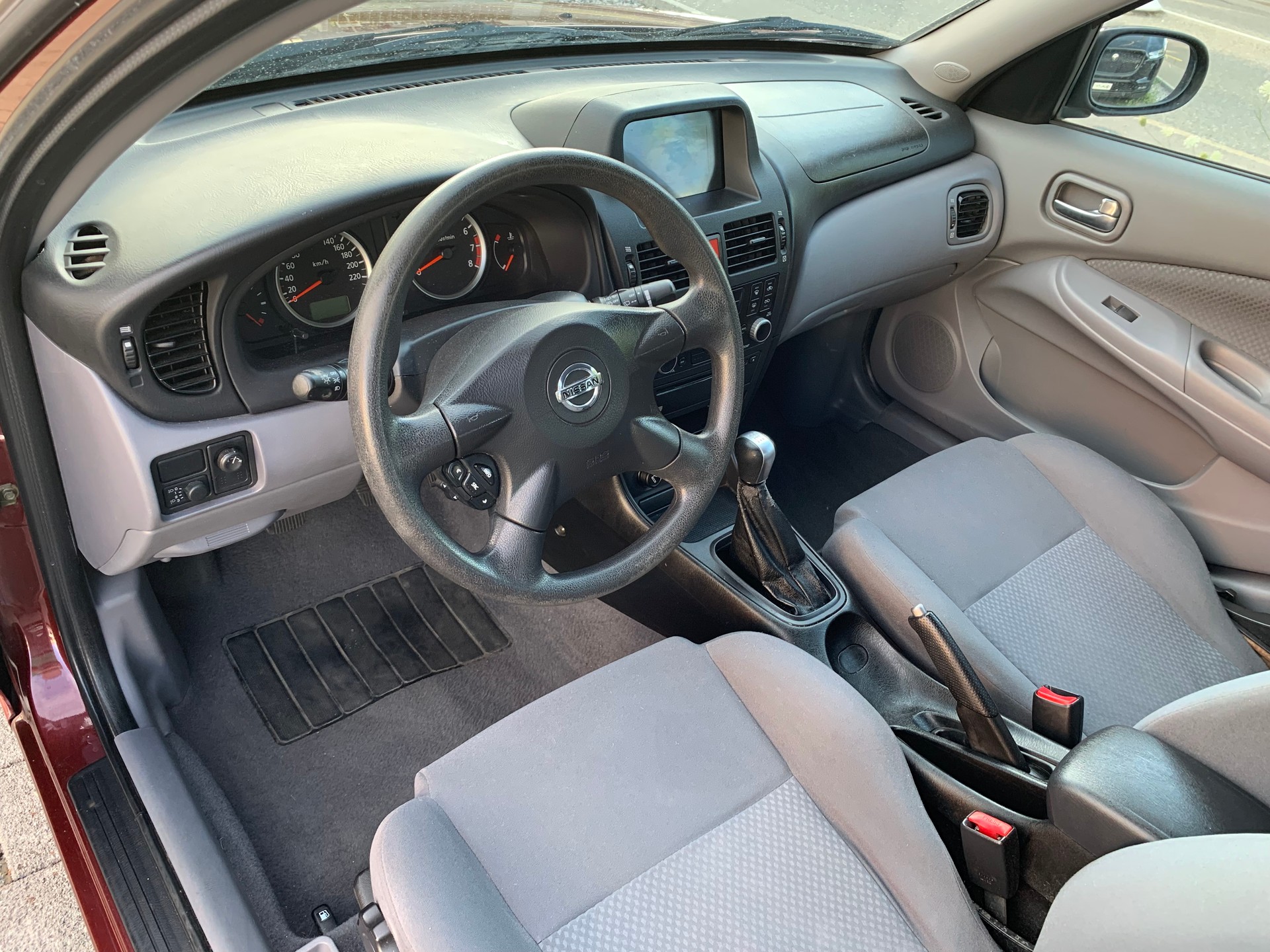 NISSAN Almera 1.5 16V visia-image-7