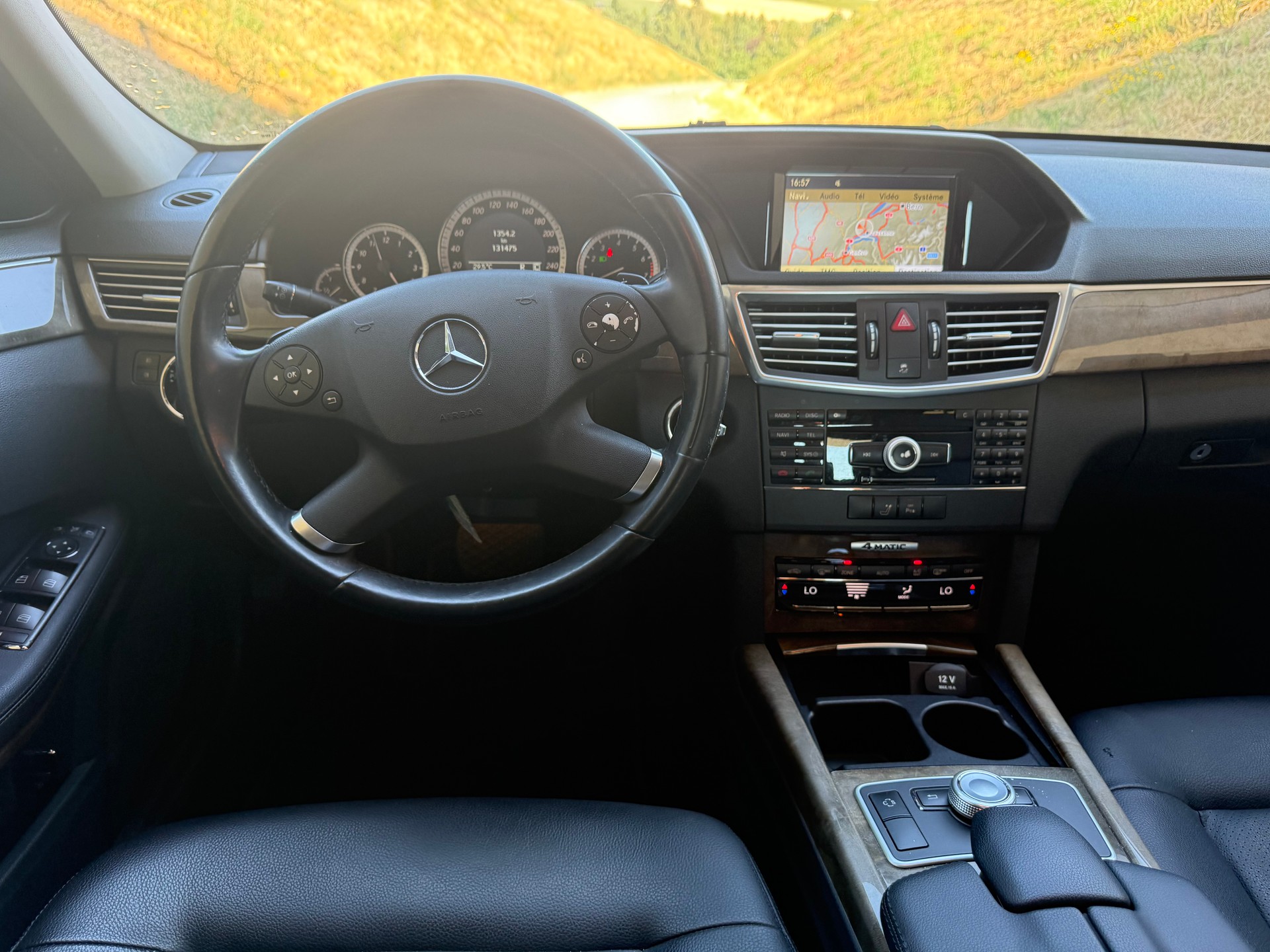 MERCEDES-BENZ E 350 4Matic 7G-Tronic-image-10