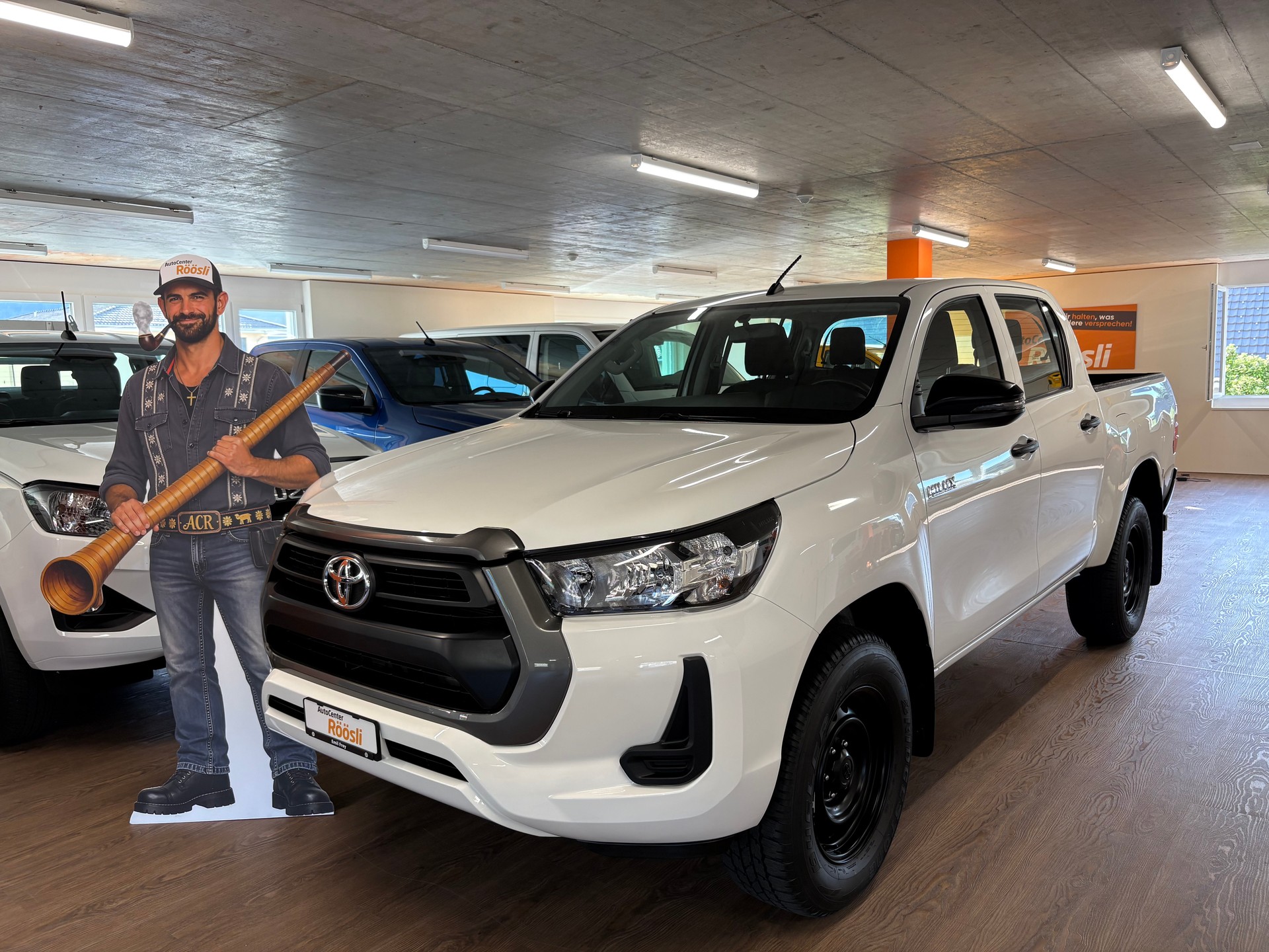 TOYOTA Hilux 2.4D-4D Comfort Double Cab 4x4-image-0