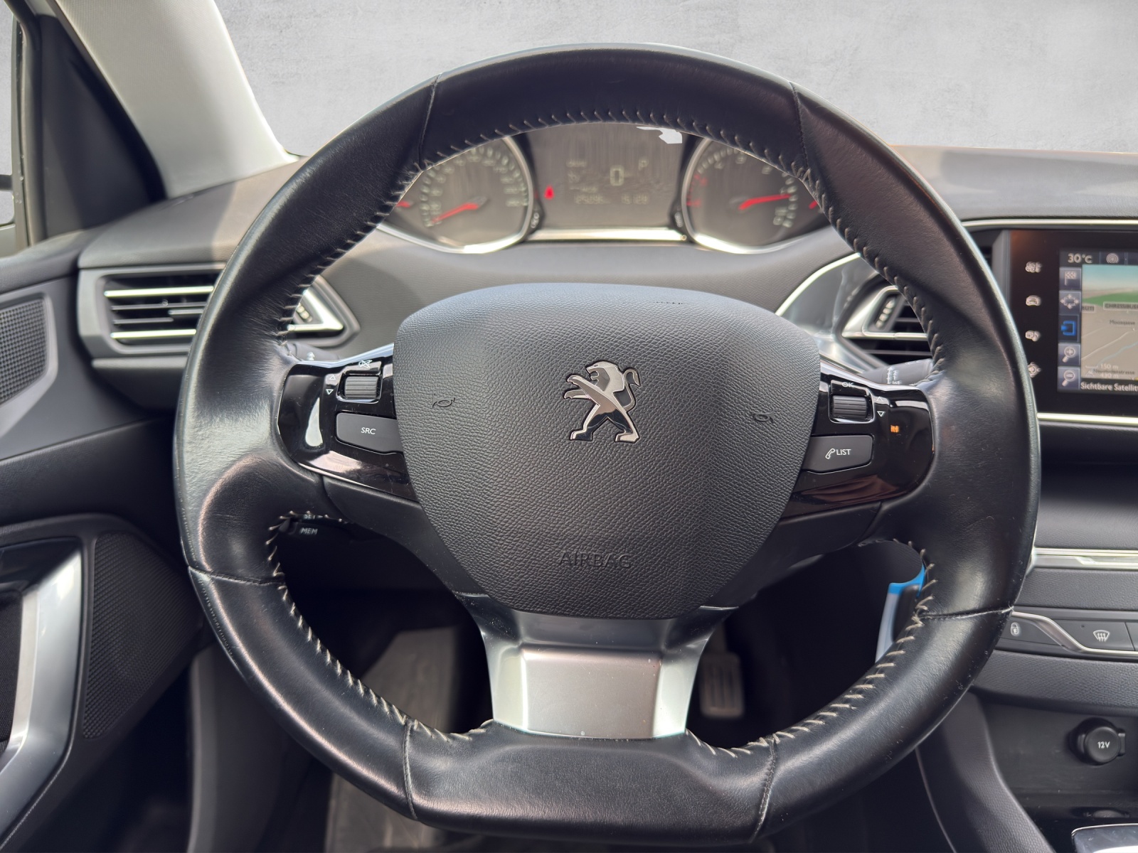 PEUGEOT 1.6 BlueHDI Active Automatic-image-12