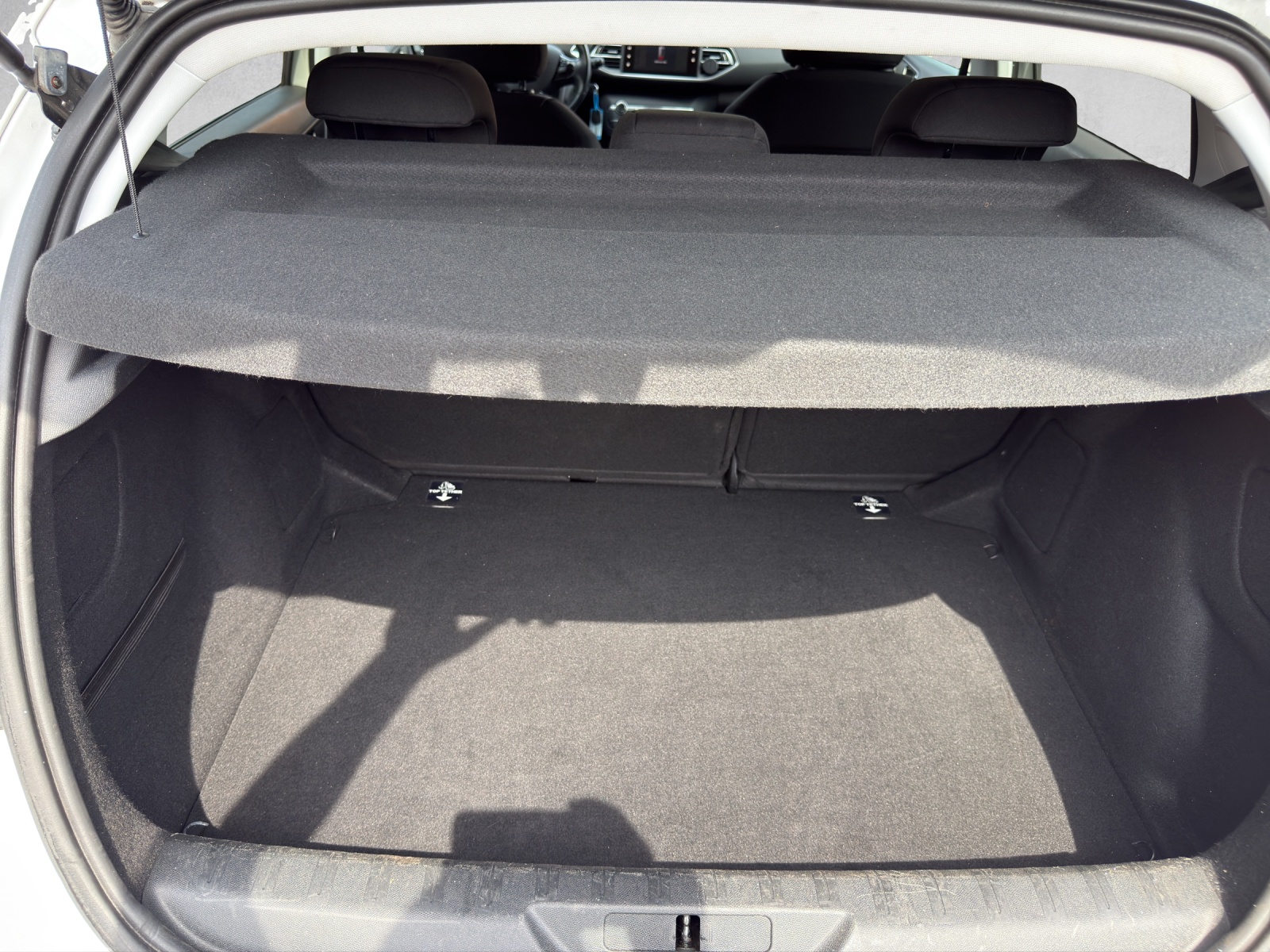 PEUGEOT 1.6 BlueHDI Active Automatic-image-17