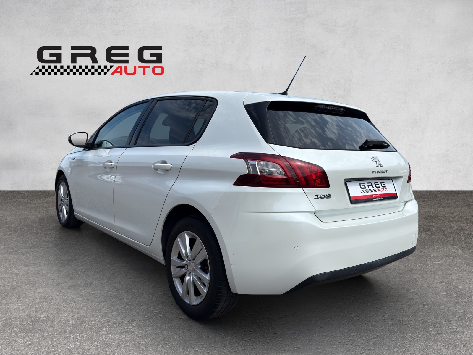 PEUGEOT 1.6 BlueHDI Active Automatic-image-2