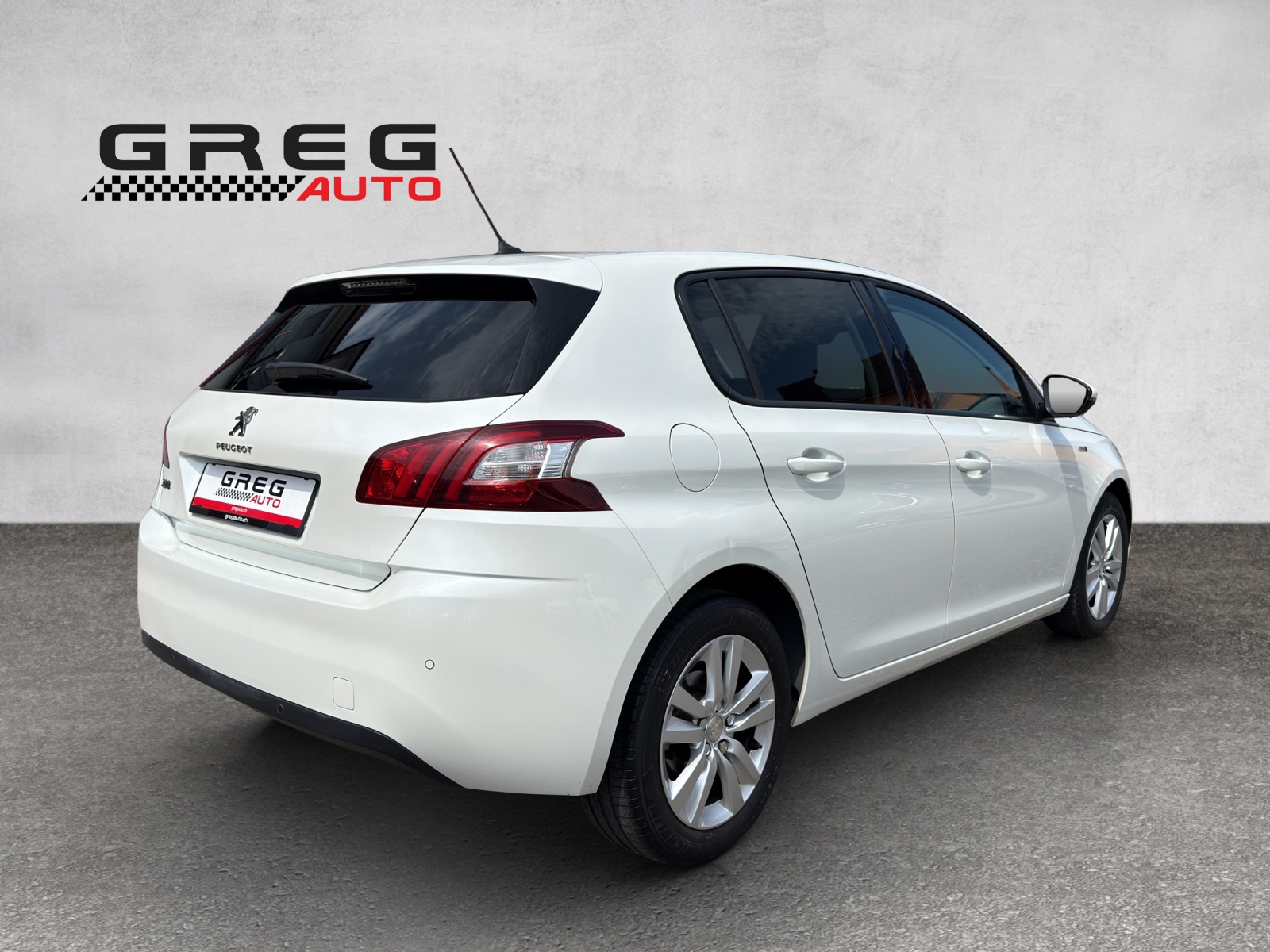 PEUGEOT 1.6 BlueHDI Active Automatic-image-3