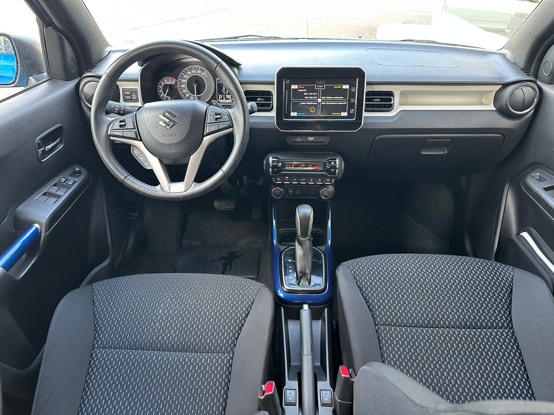 SUZUKI Ignis 1.2i Compact Top Hybrid CVT-image-9