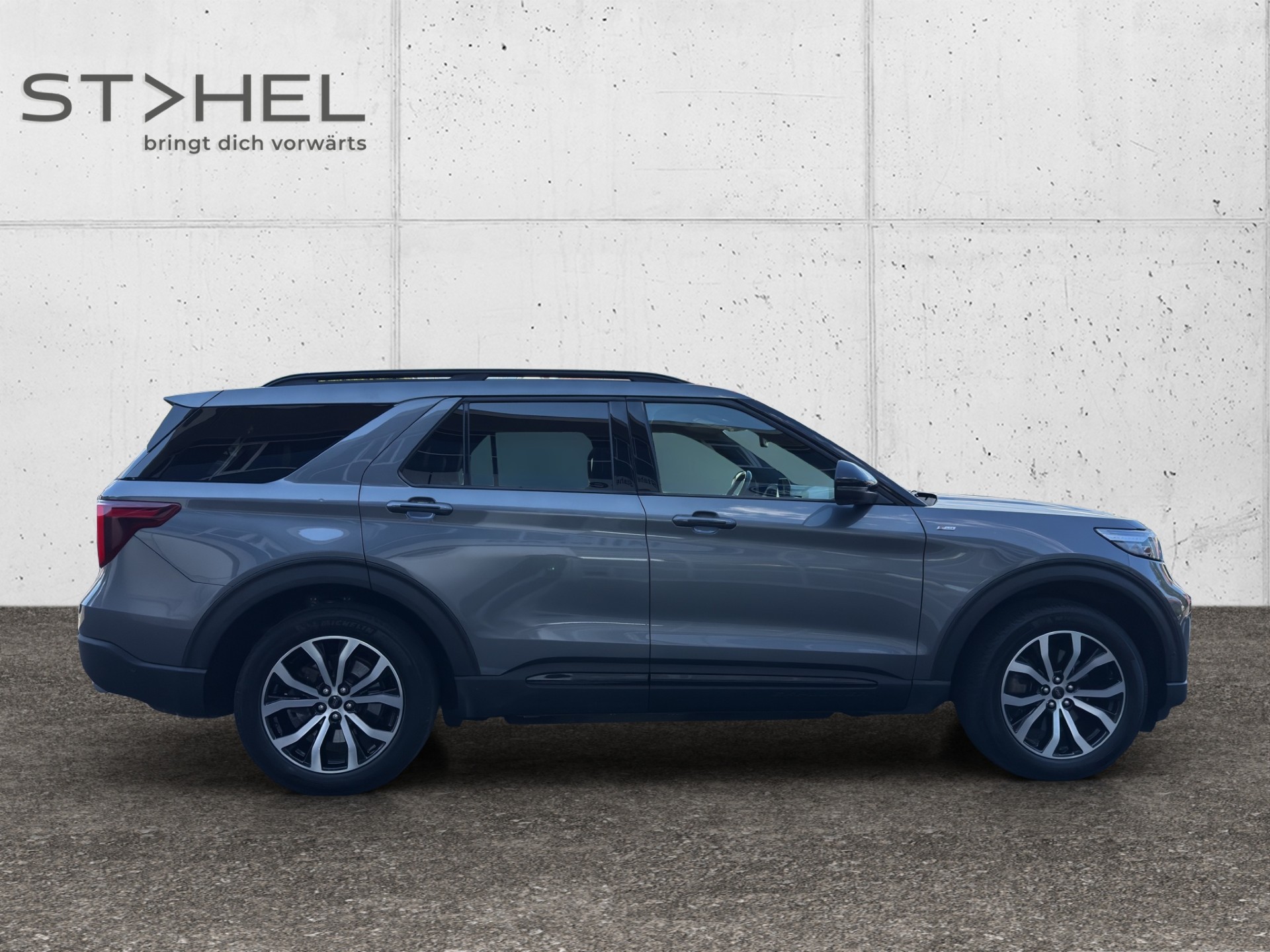 FORD Explorer 3.0 V6 Plug-in Hybrid ST-Line-showroom-element-3