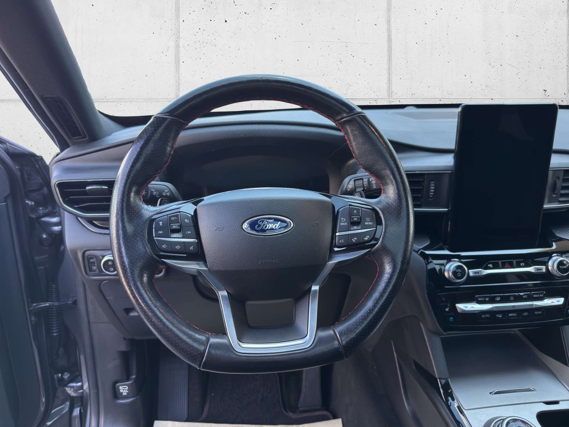 FORD Explorer 3.0 V6 Plug-in Hybrid ST-Line-image-9