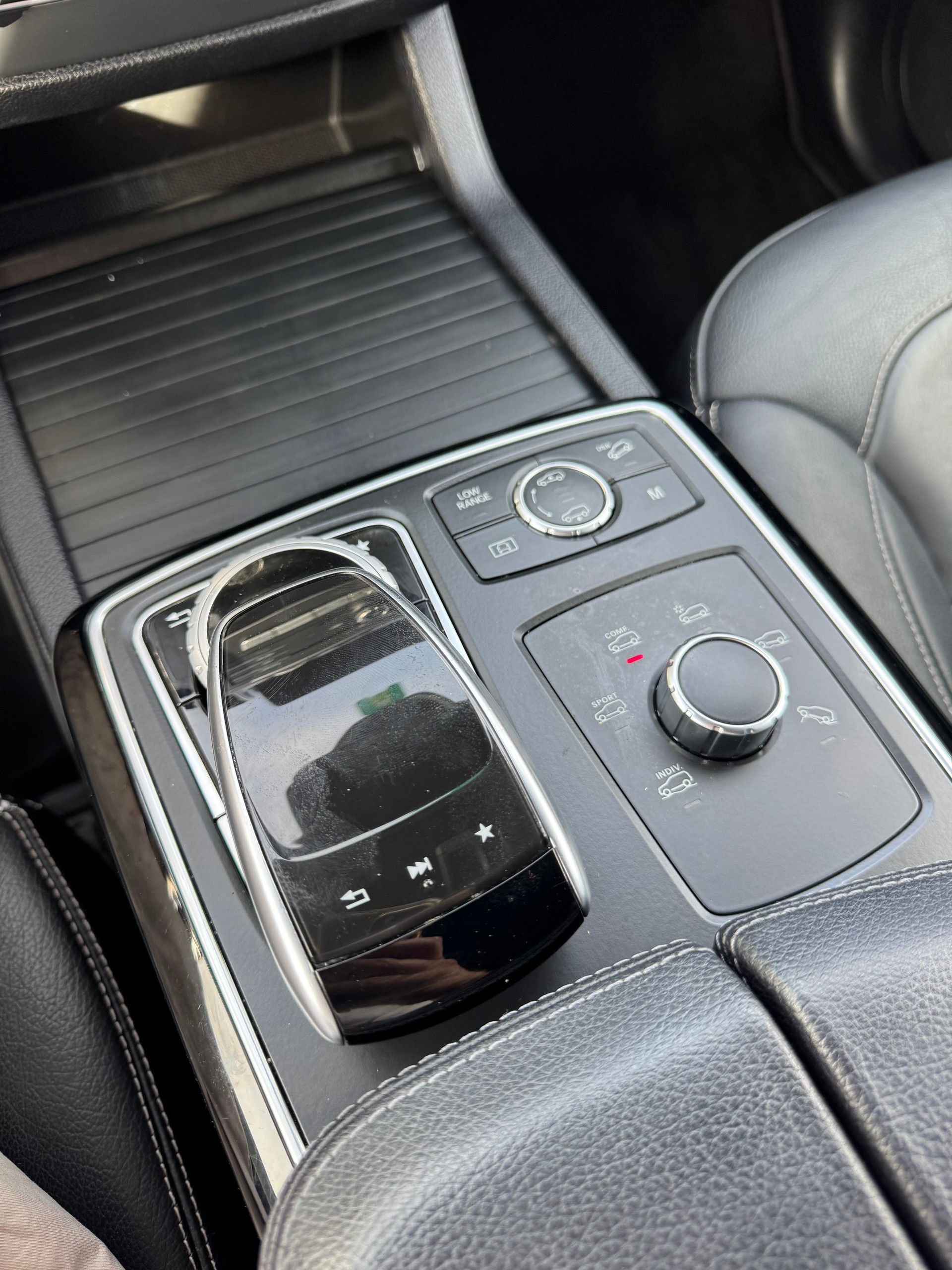 MERCEDES-BENZ GLE 350 d Executive 4Matic 9G-Tronic-image-11