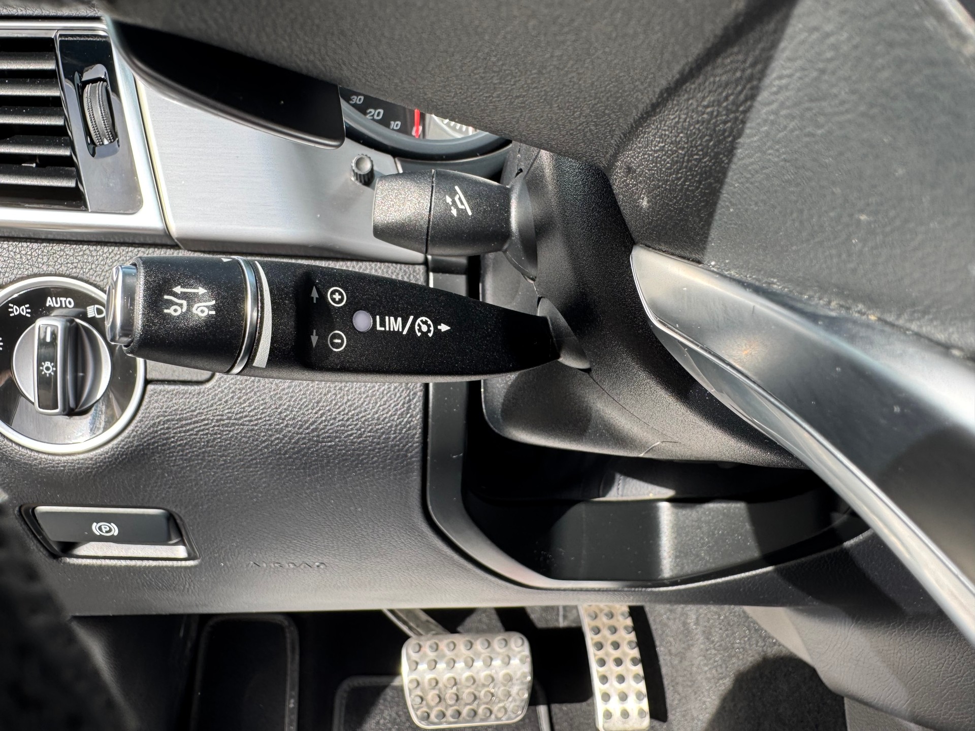 MERCEDES-BENZ GLE 350 d Executive 4Matic 9G-Tronic-image-13