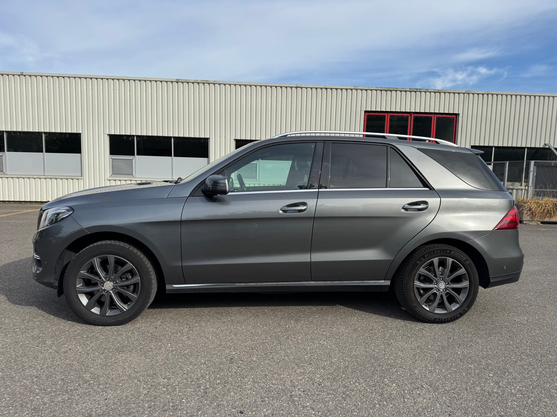 MERCEDES-BENZ GLE 350 d Executive 4Matic 9G-Tronic-image-2