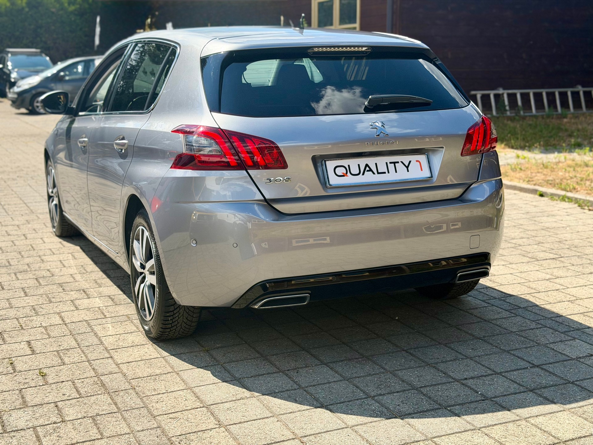 PEUGEOT 308 1.5 BlueHDI GT Line EAT8-image-4