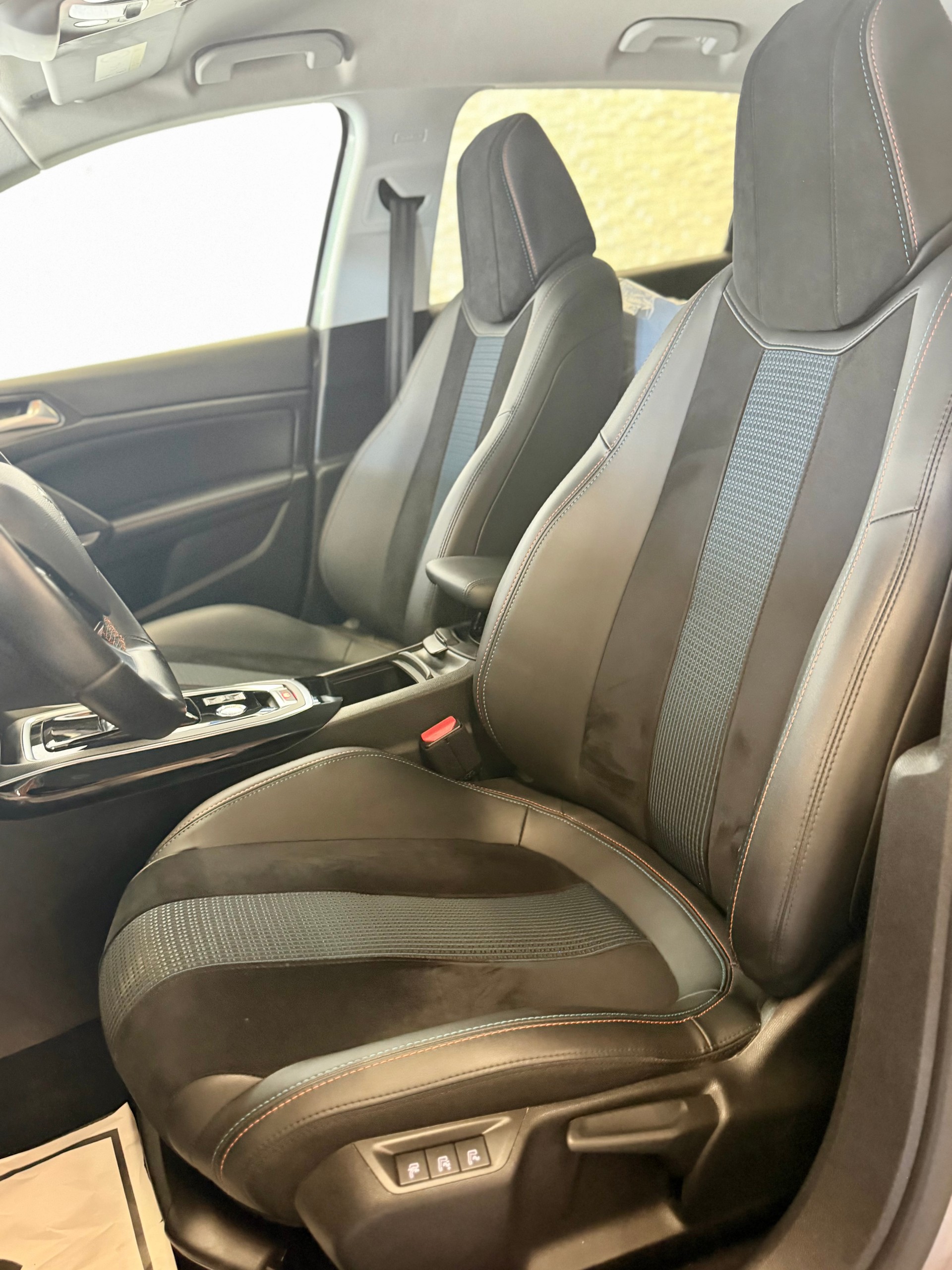 PEUGEOT 308 1.5 BlueHDI GT Line EAT8-image-10