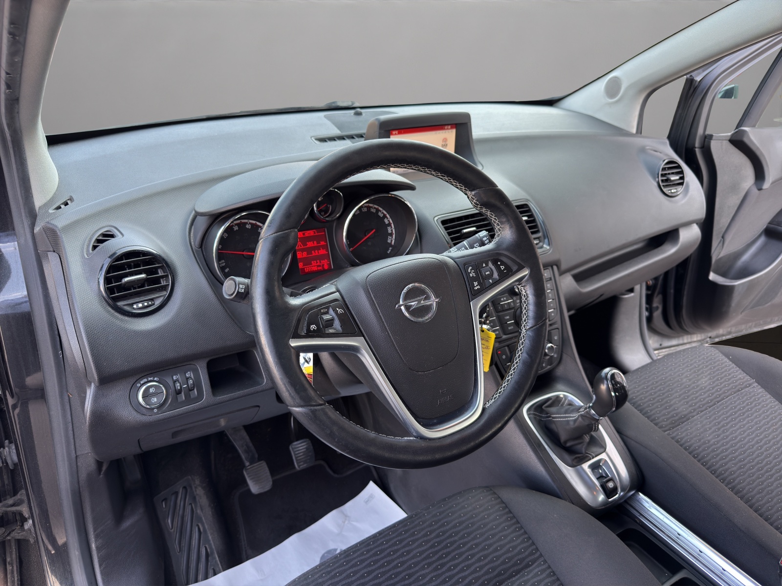 OPEL Meriva 1.4 Turbo-image-9