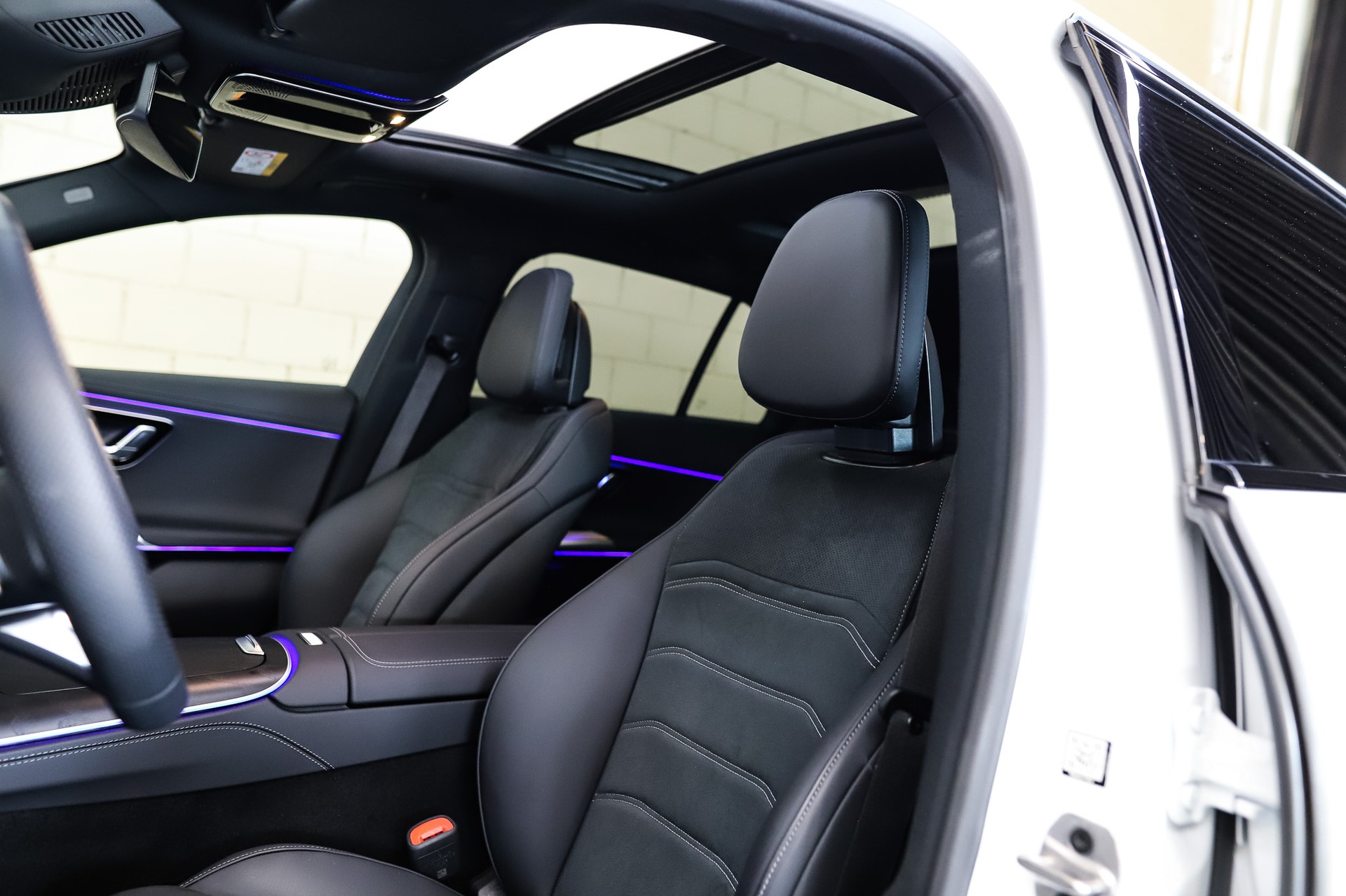 MERCEDES-BENZ E 300 de T 4Matic EQ Hybrid 9G-Tronic-image-9