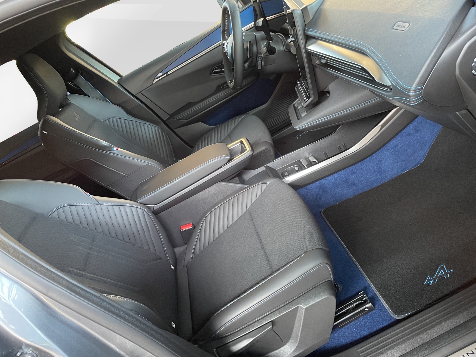 RENAULT Scénic E-Tech esprit Alpine-image-8