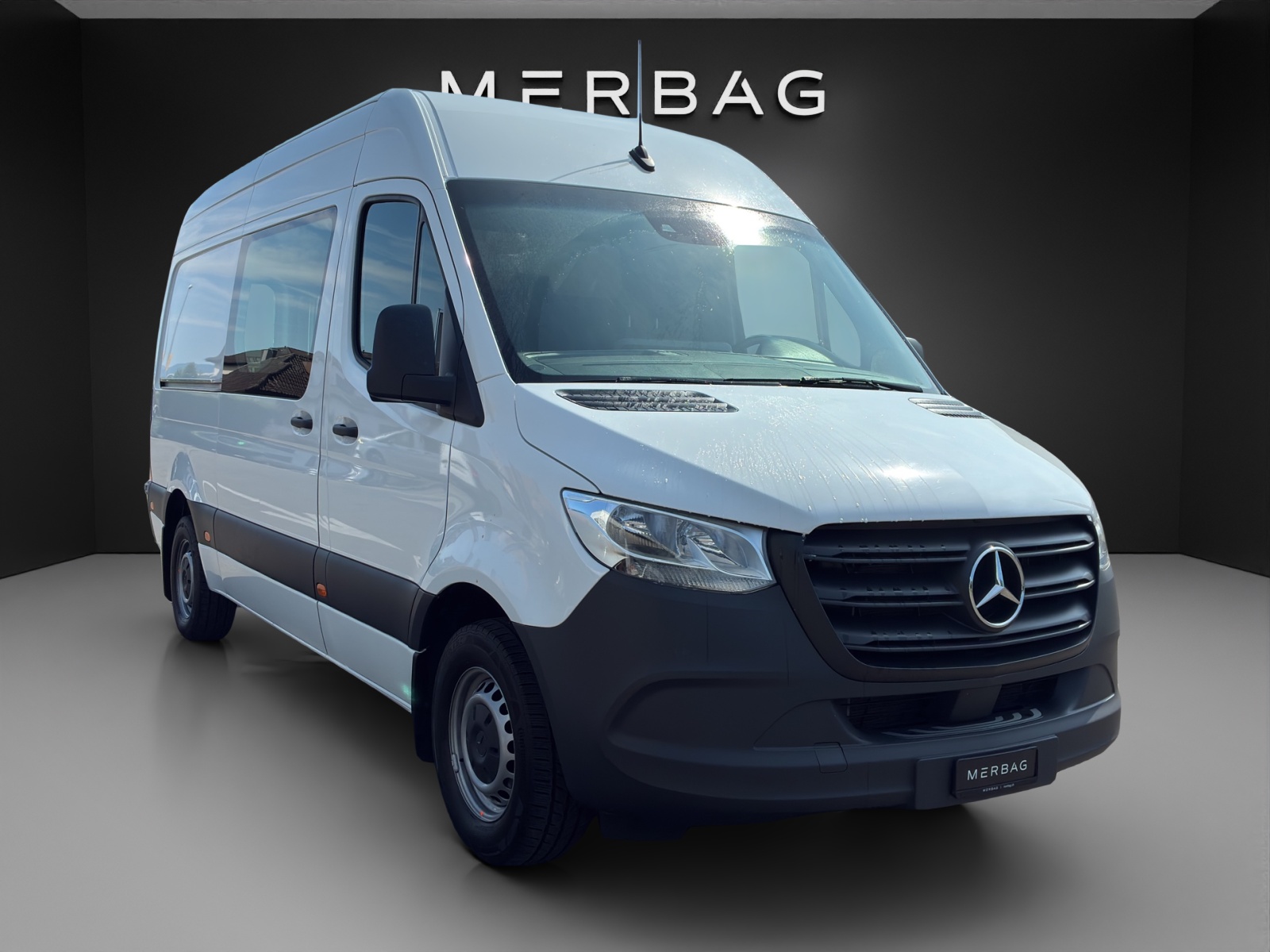 MERCEDES-BENZ Sprinter 317 CDI Standard 9G-TRONIC-image-0
