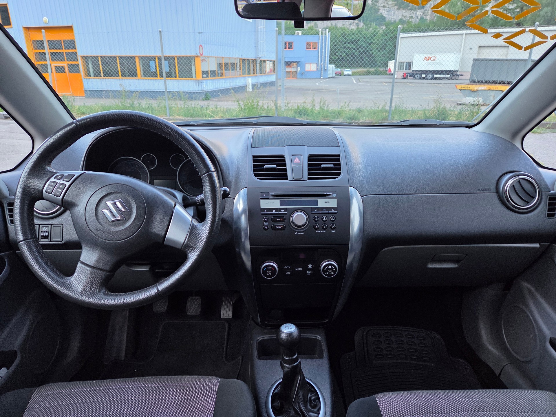 SUZUKI SX4 1.6 16V GL 4WD-image-4