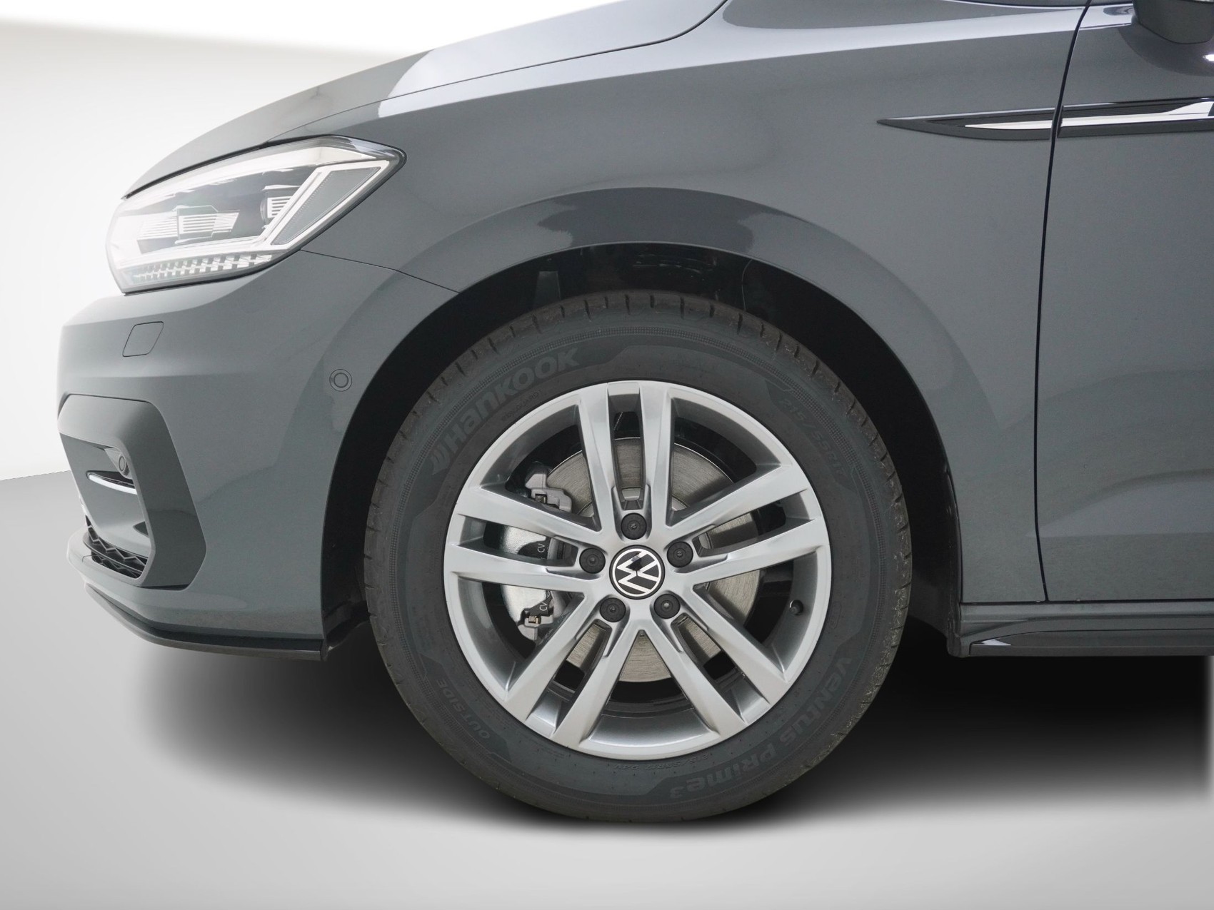 VW Touran 1.5 TSI R-Line DSG-image-9