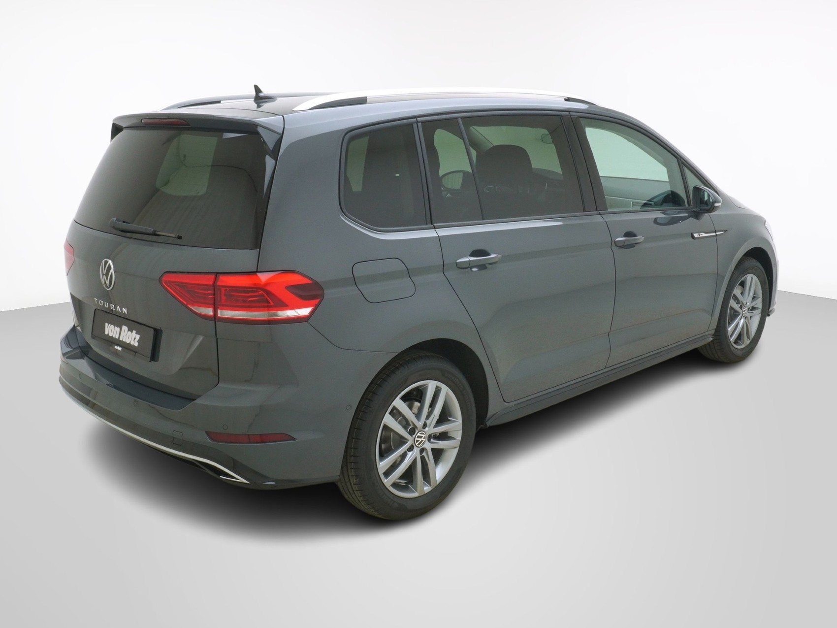 VW Touran 1.5 TSI R-Line DSG-image-5