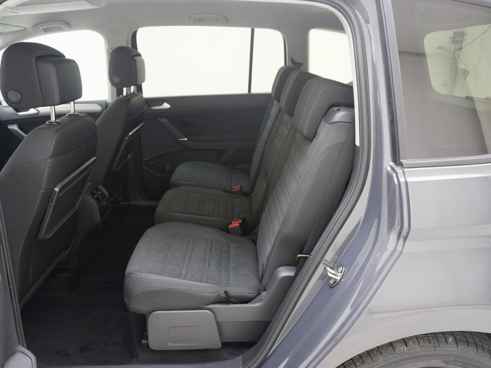 VW Touran 1.5 TSI R-Line DSG-image-14