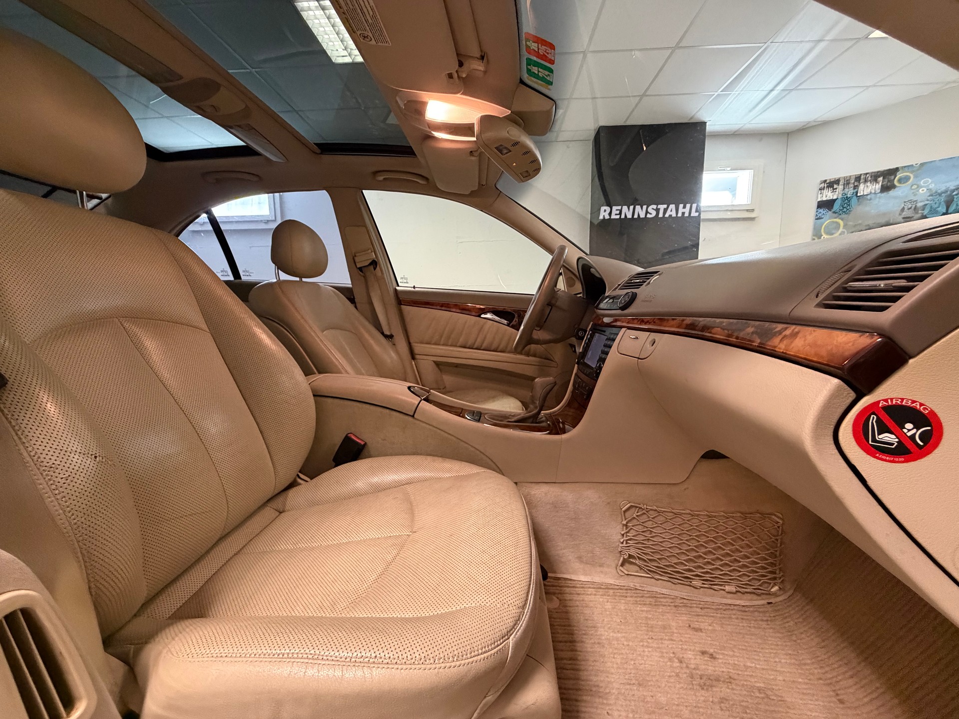 MERCEDES-BENZ E 320 CDI Elégance Automatic-image-22