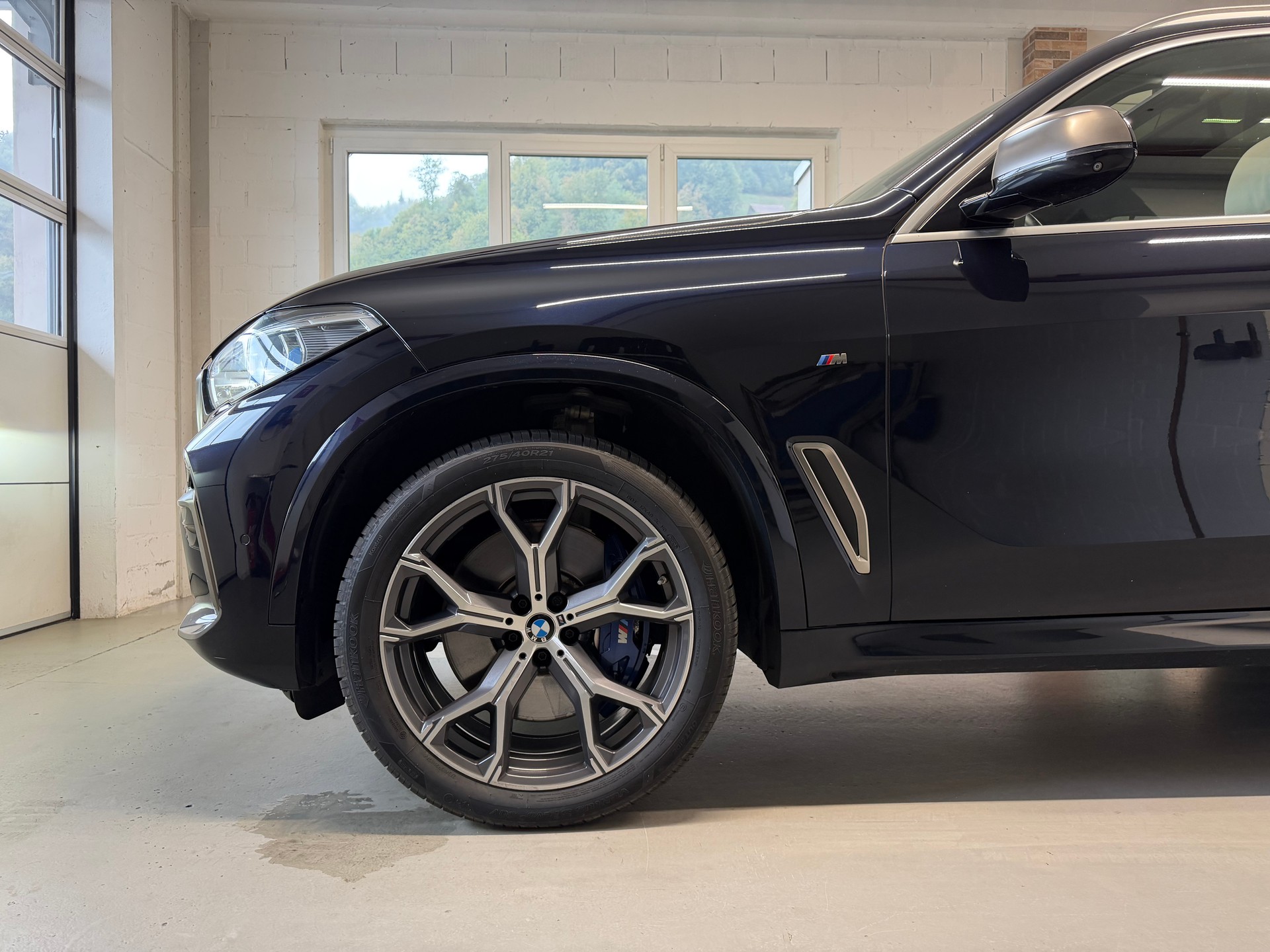 BMW X5 xDrive M50i Steptronic-image-2