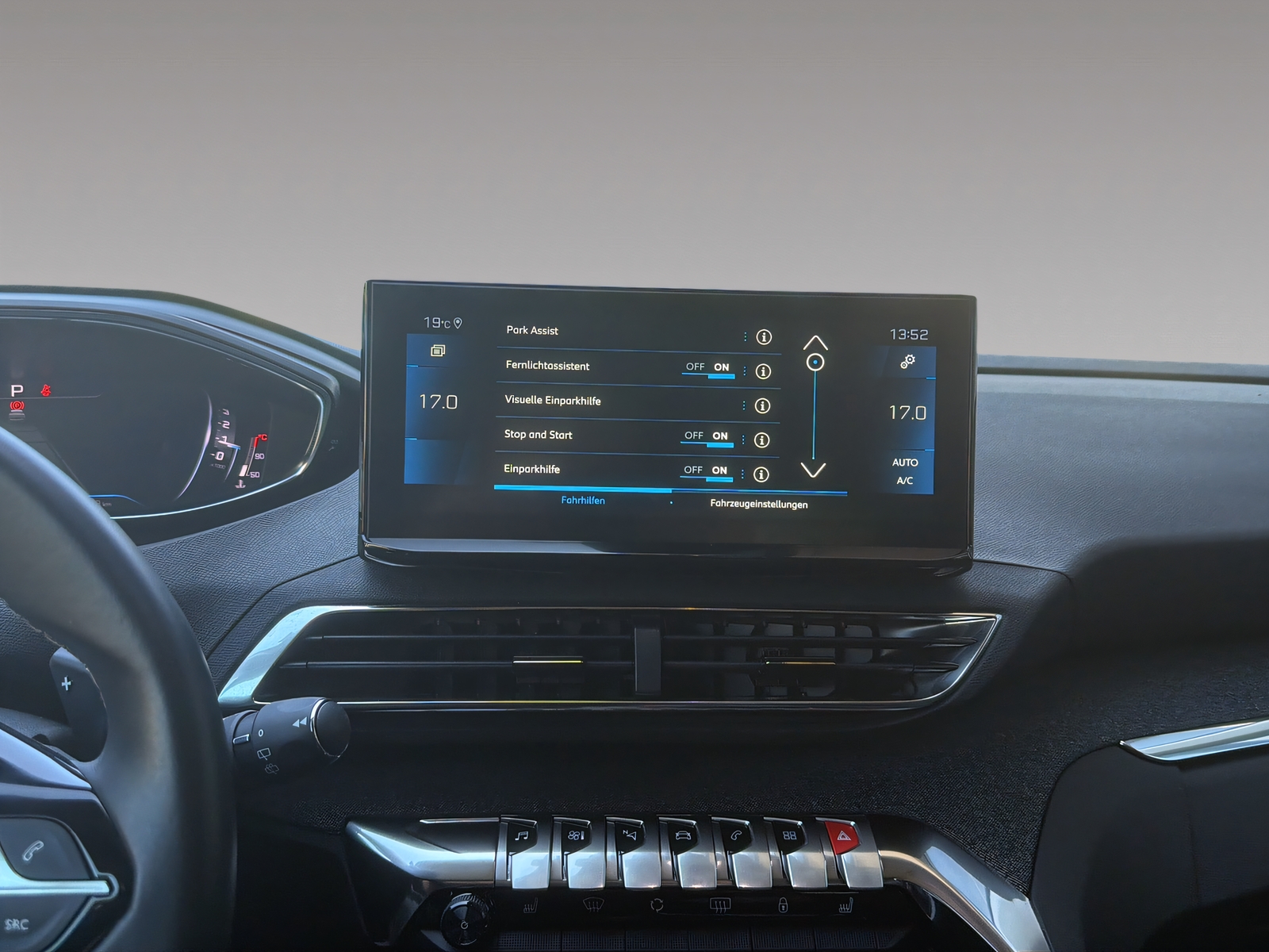 PEUGEOT 3008 1.2 PureTech Allure Pack-image-13