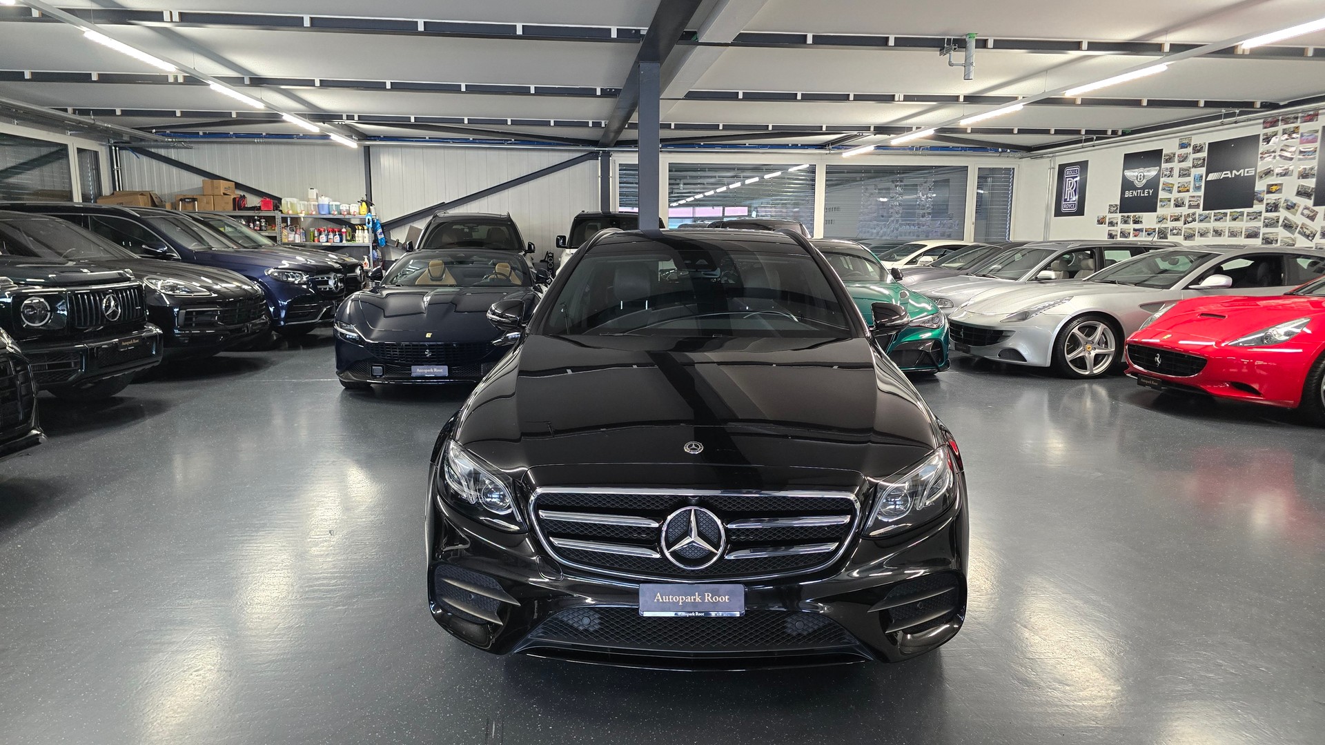 MERCEDES-BENZ E 220 d AMG Line 4Matic 9G-Tronic-image-2