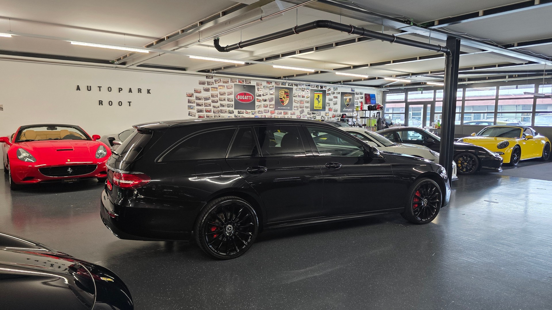 MERCEDES-BENZ E 220 d AMG Line 4Matic 9G-Tronic-image-5