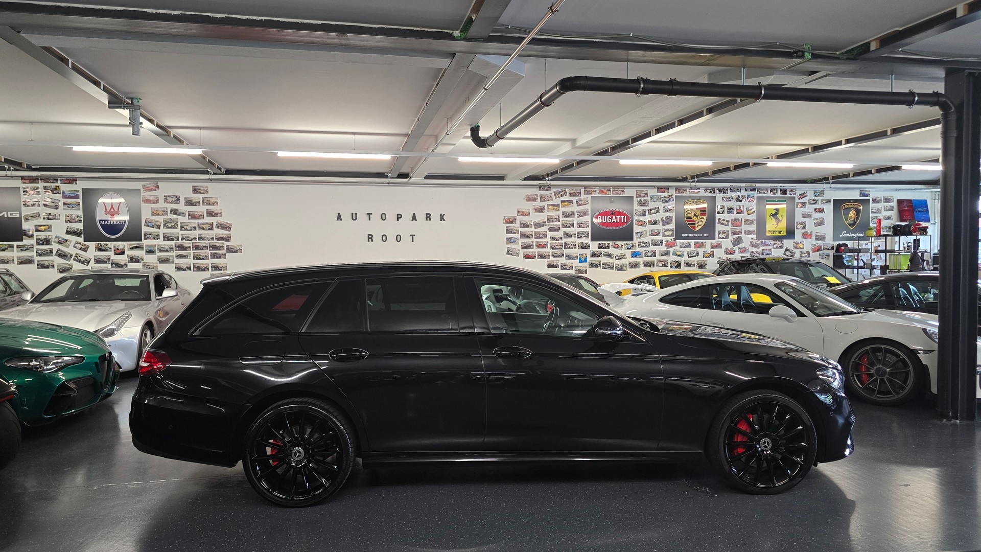 MERCEDES-BENZ E 220 d AMG Line 4Matic 9G-Tronic-image-4