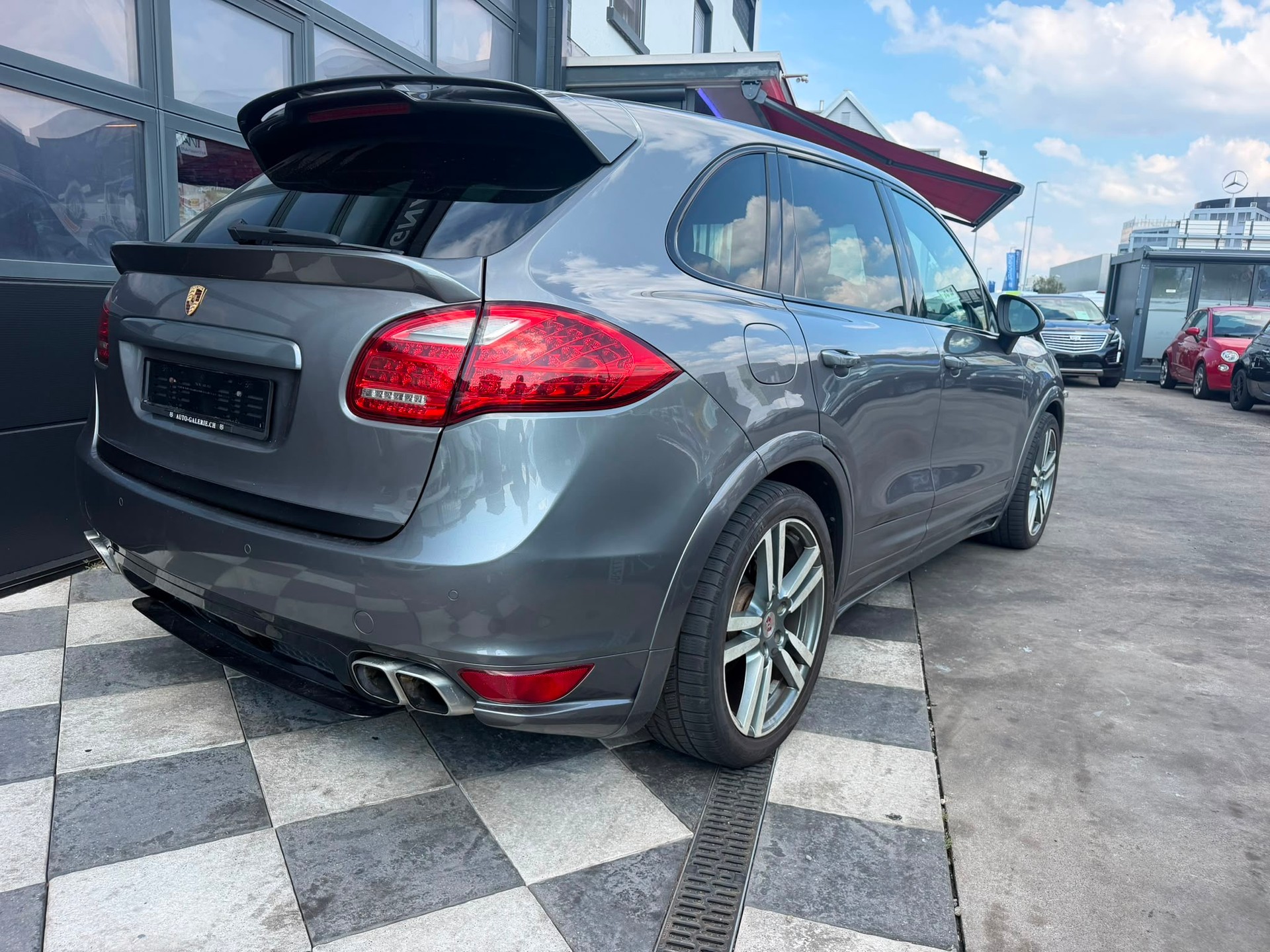 PORSCHE Cayenne Tiptronic-image-5