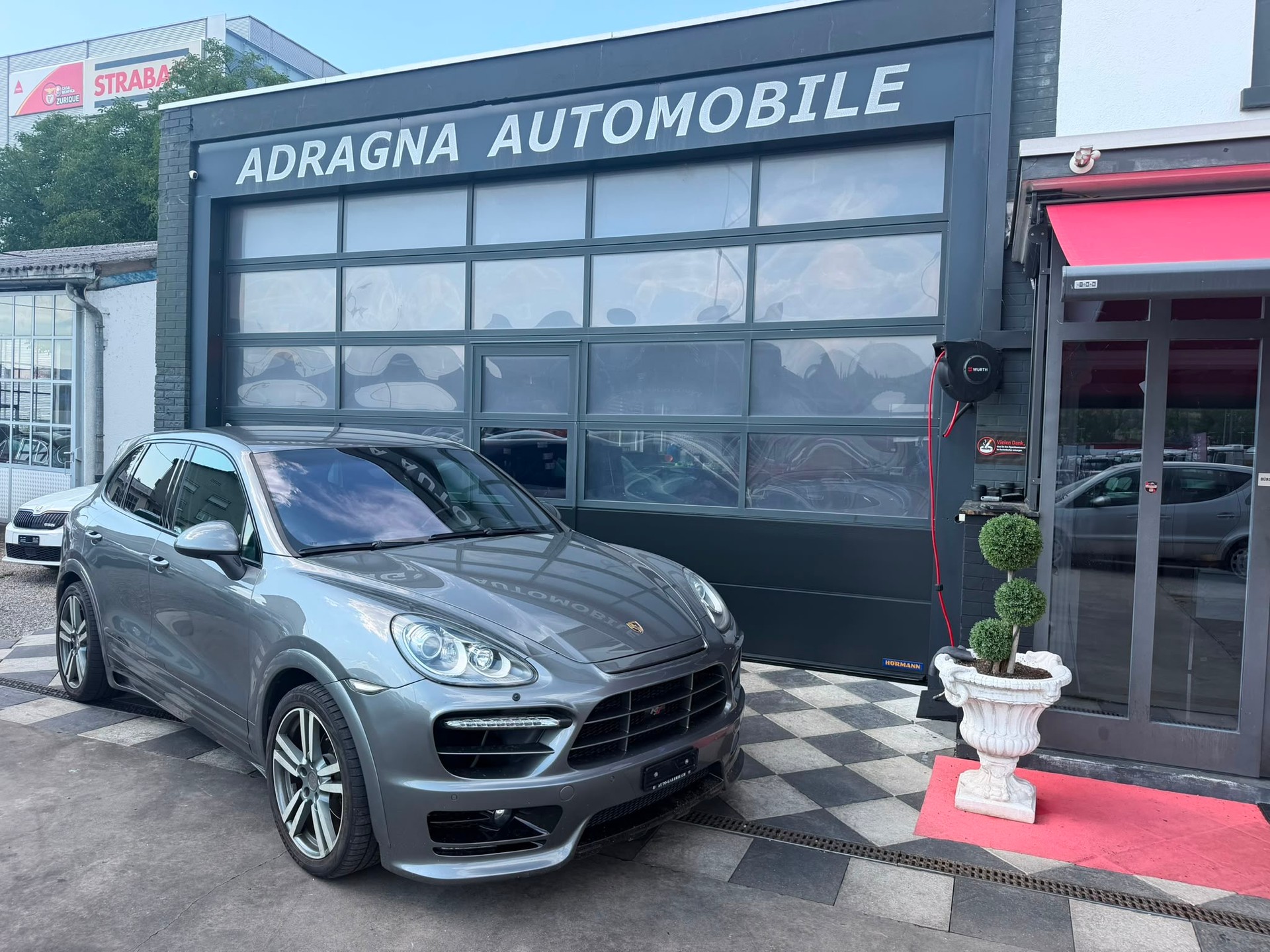 PORSCHE Cayenne Tiptronic-image-0