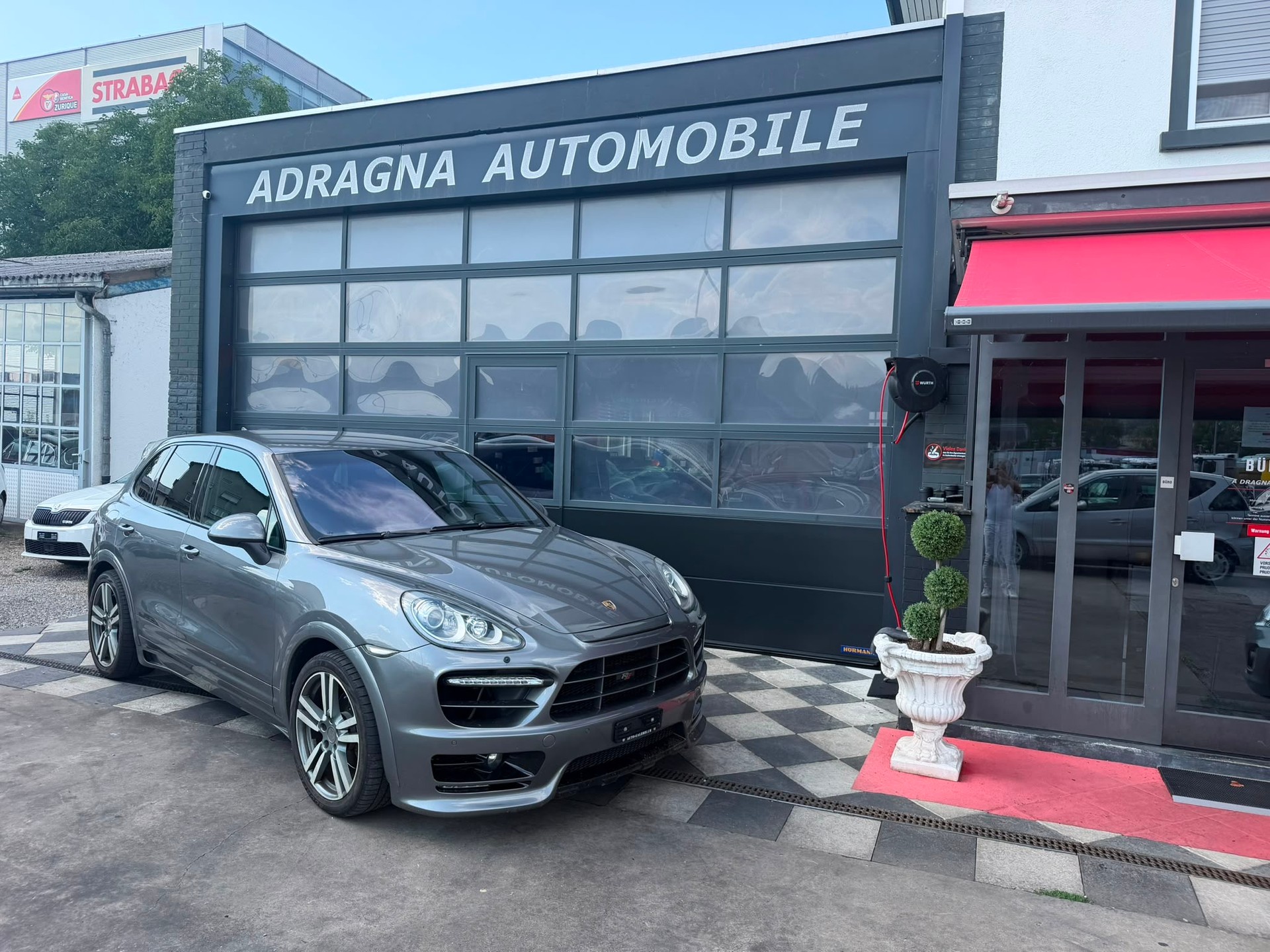 PORSCHE Cayenne Tiptronic-image-2
