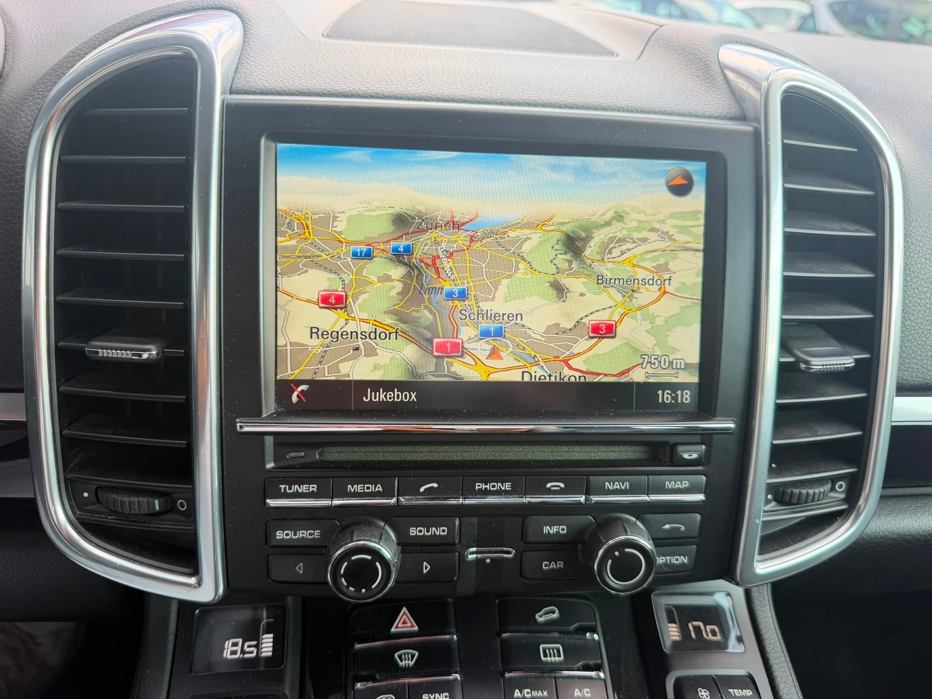 PORSCHE Cayenne Tiptronic-image-9