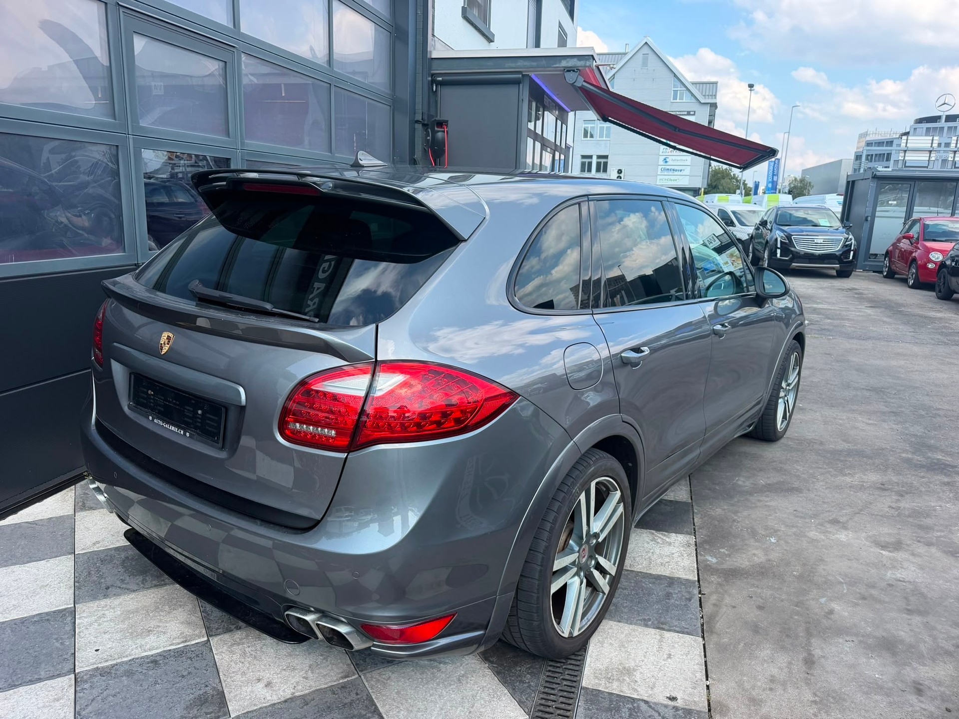 PORSCHE Cayenne Tiptronic-image-4