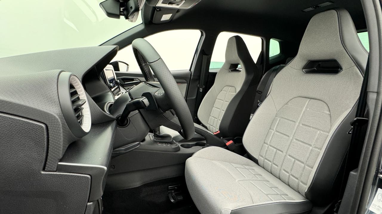 SEAT Arona 1.5 Eco TSI FR DSG-image-4